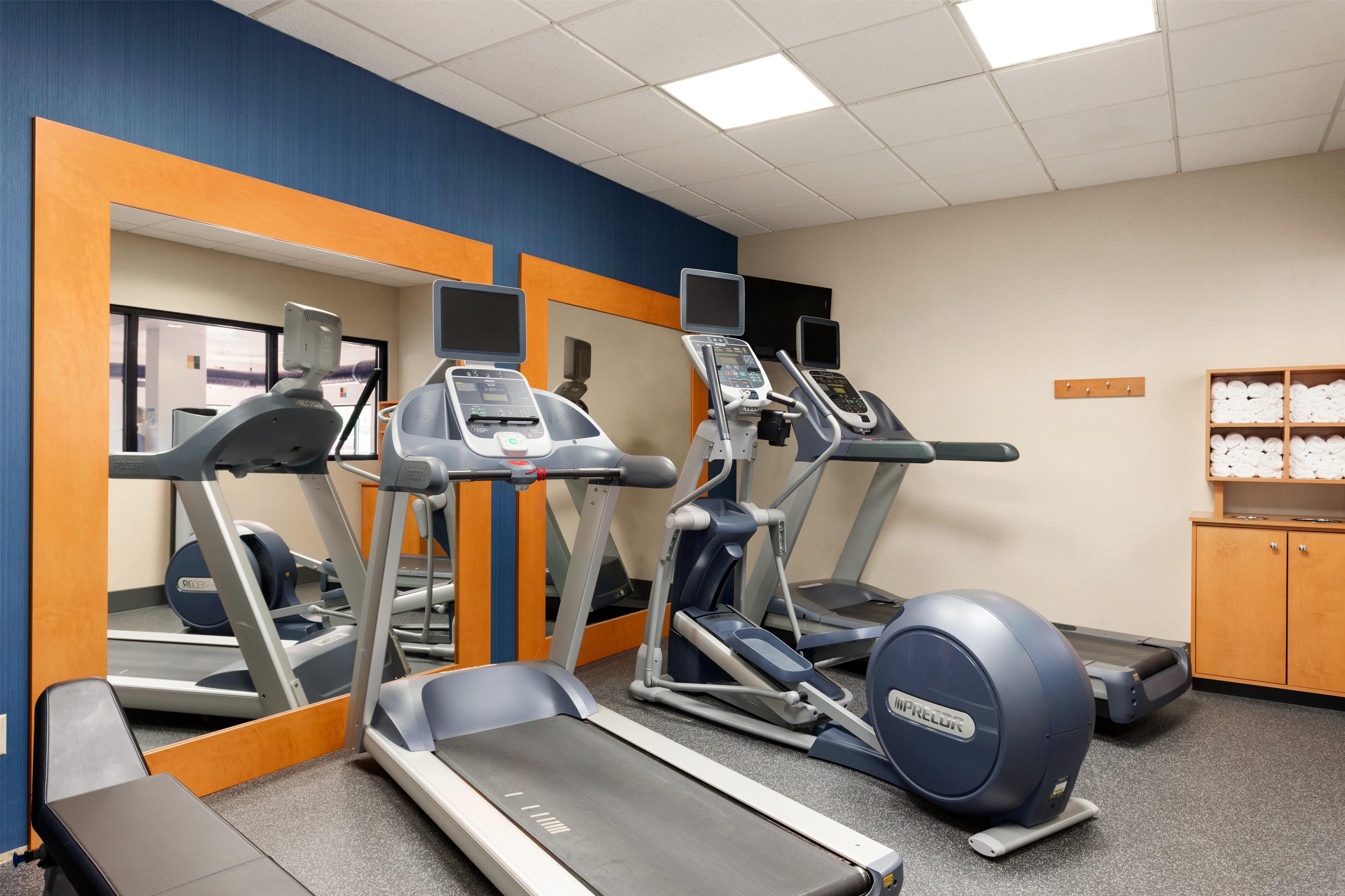 Health club fitness center gym | Hampton Inn & Suites Denver - Cherry Creek