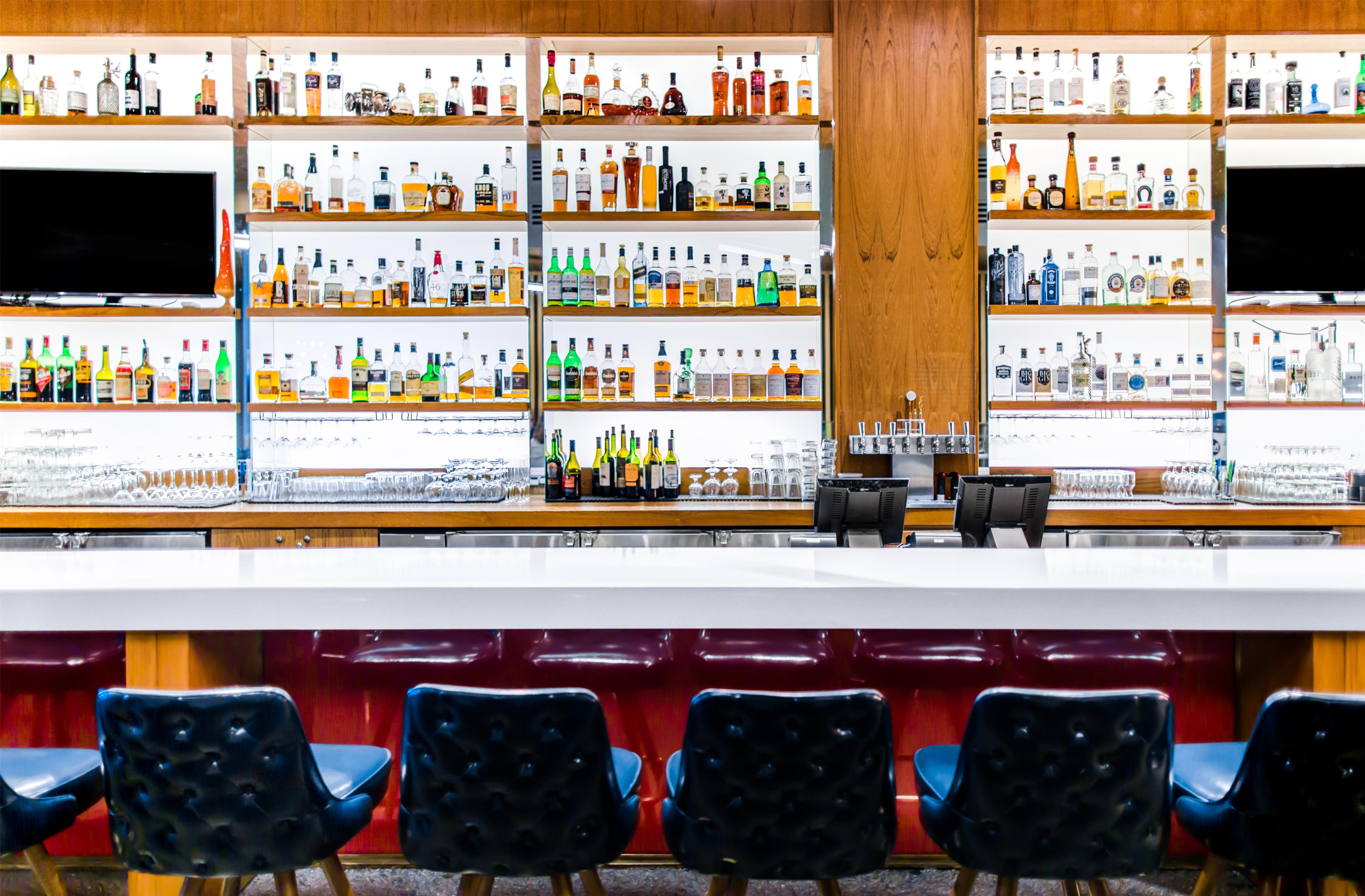 BarLounge | the Curtis Denver - a DoubleTree by Hilton Hotel