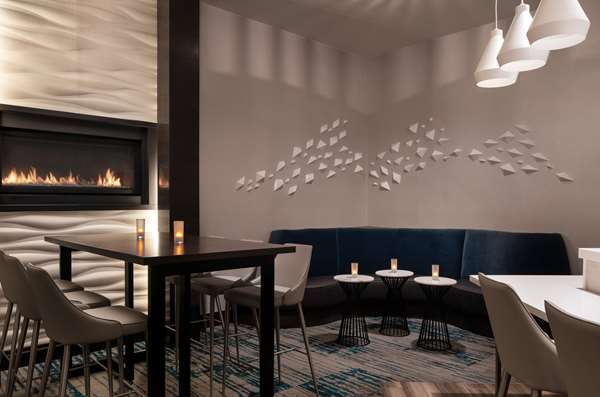 Bar - Hilton Garden Inn Cherry Creek Denver