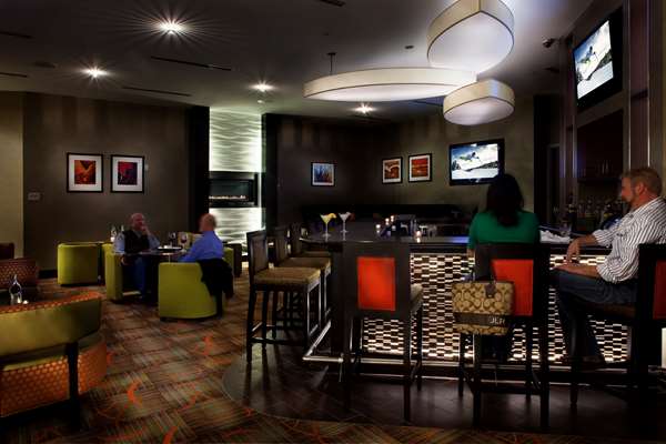 Bar - Hilton Garden Inn Cherry Creek Denver