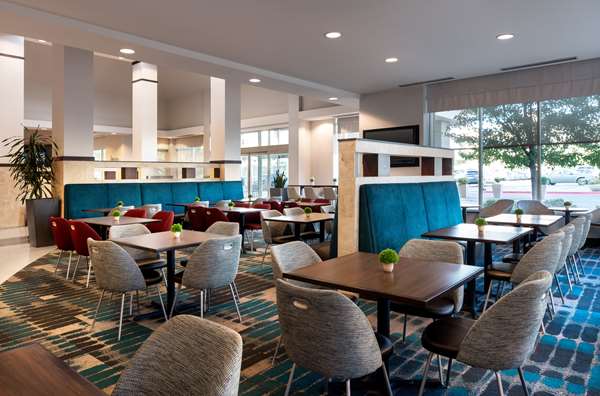 Restaurant - Hilton Garden Inn Cherry Creek Denver