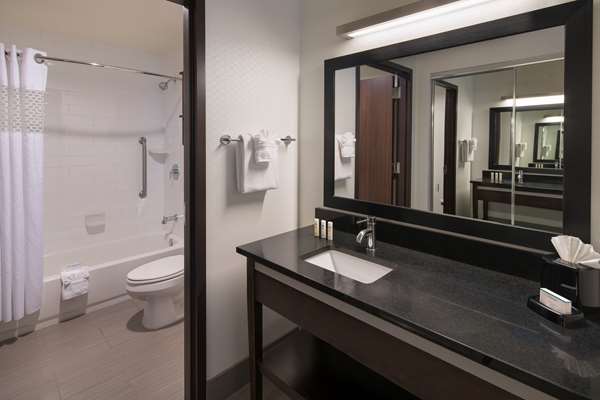  - Hampton Inn & Suites Convention Center Denver