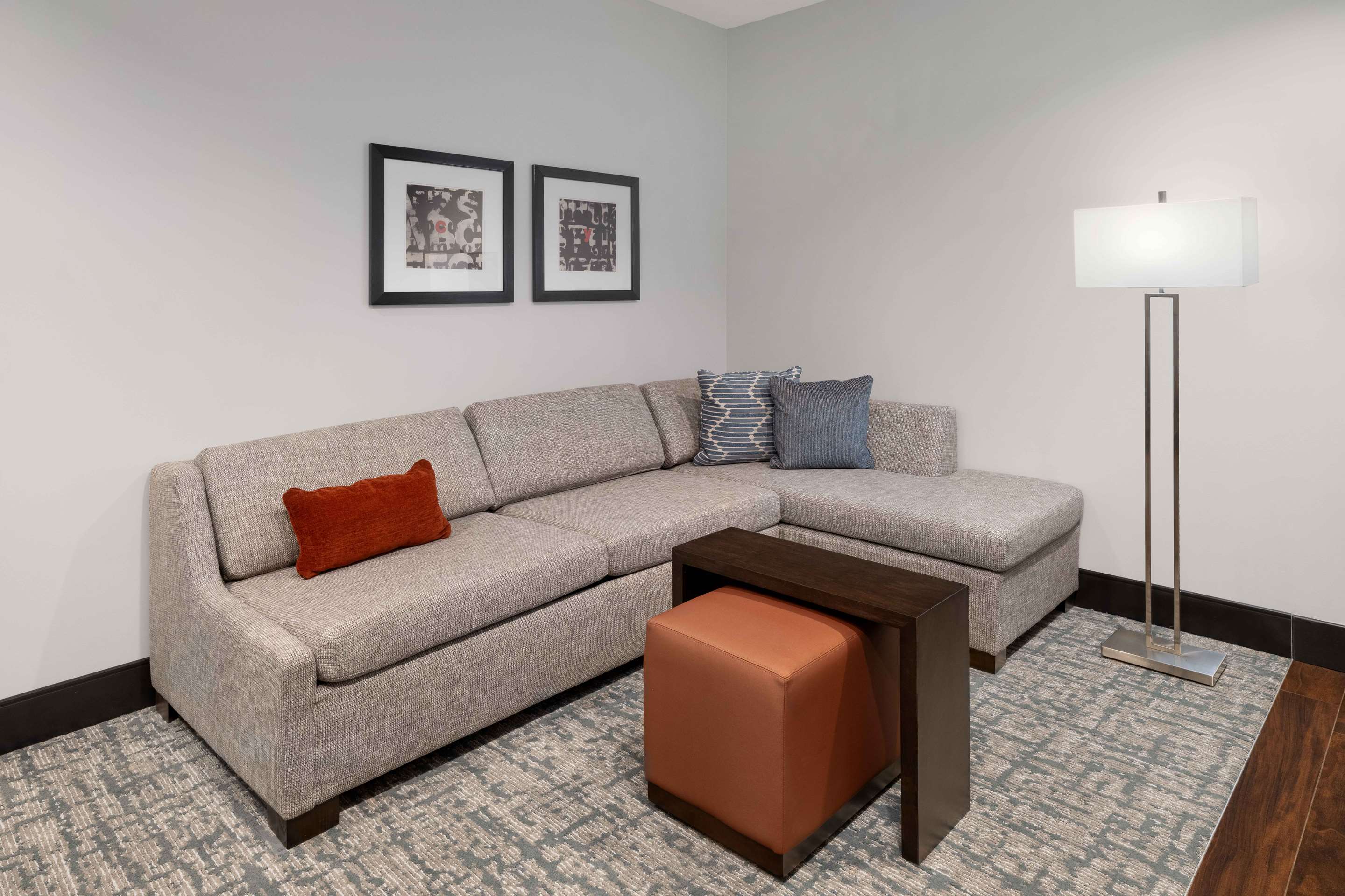 Guest room