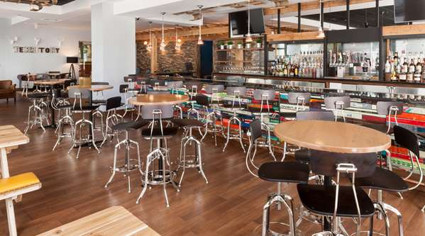 Restaurant - Hilton Garden Inn Downtown Denver