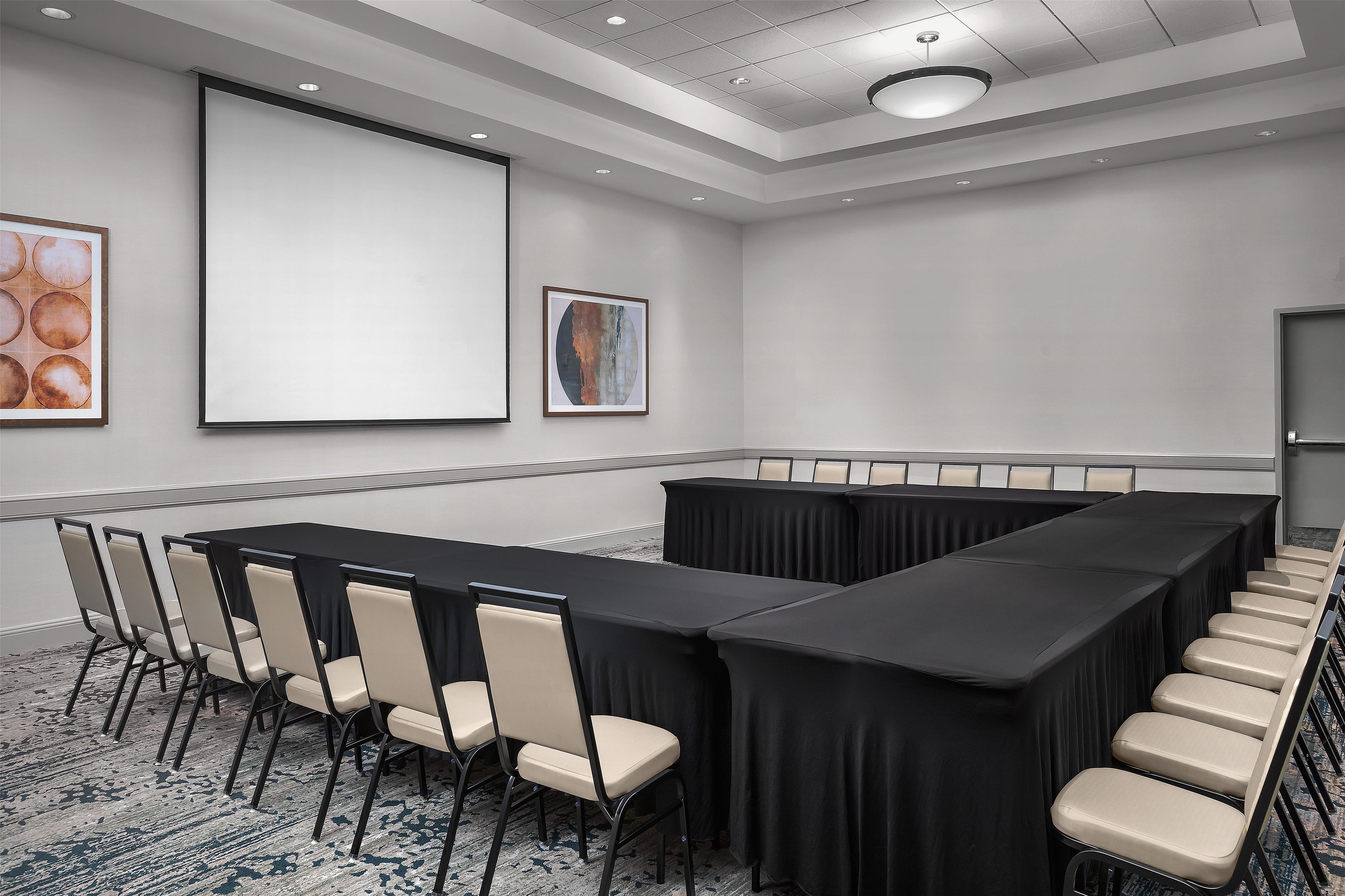 Meeting Room | Hilton Garden Inn Denver Downtown