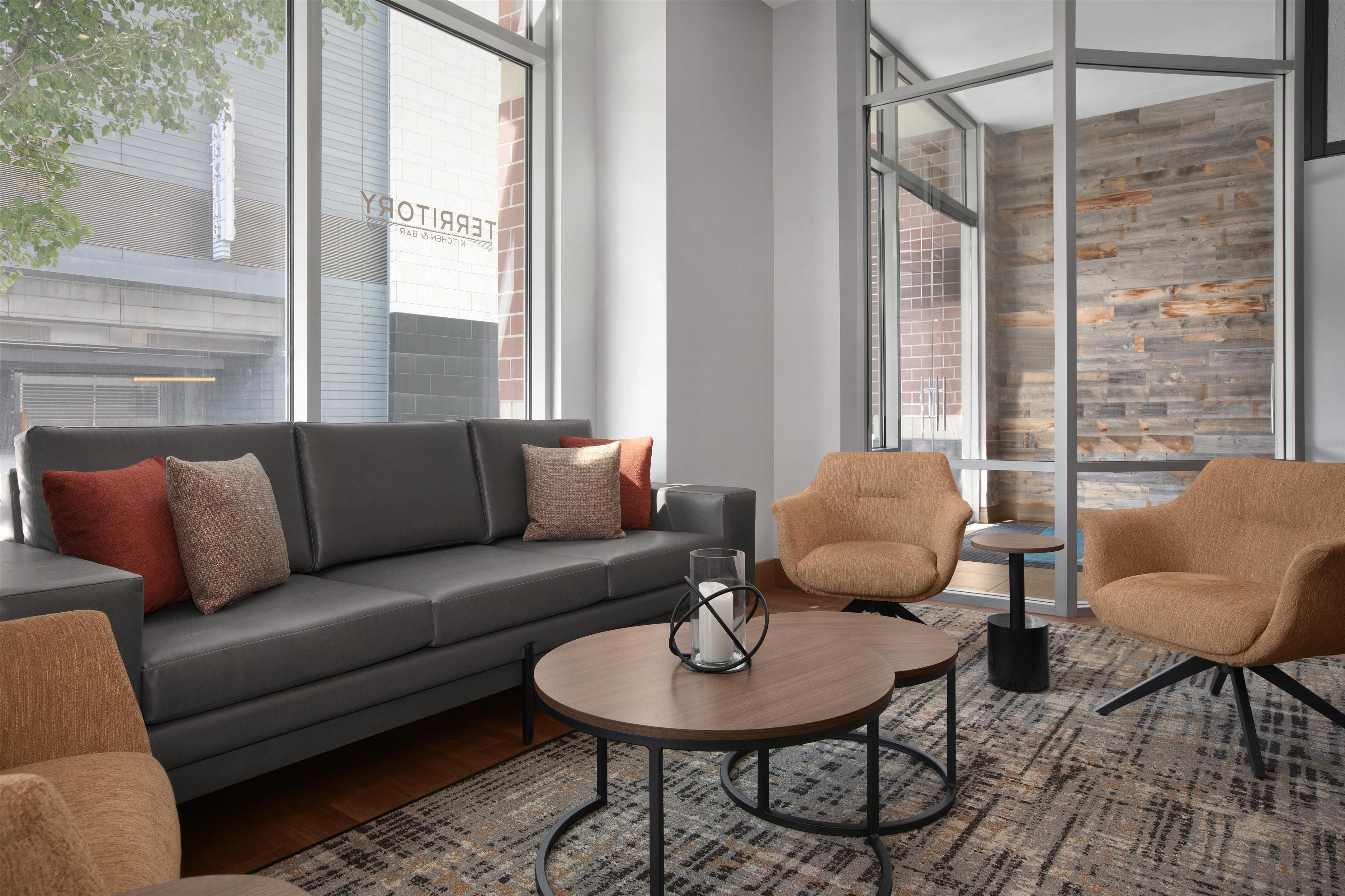 BarLounge | Hilton Garden Inn Denver Downtown