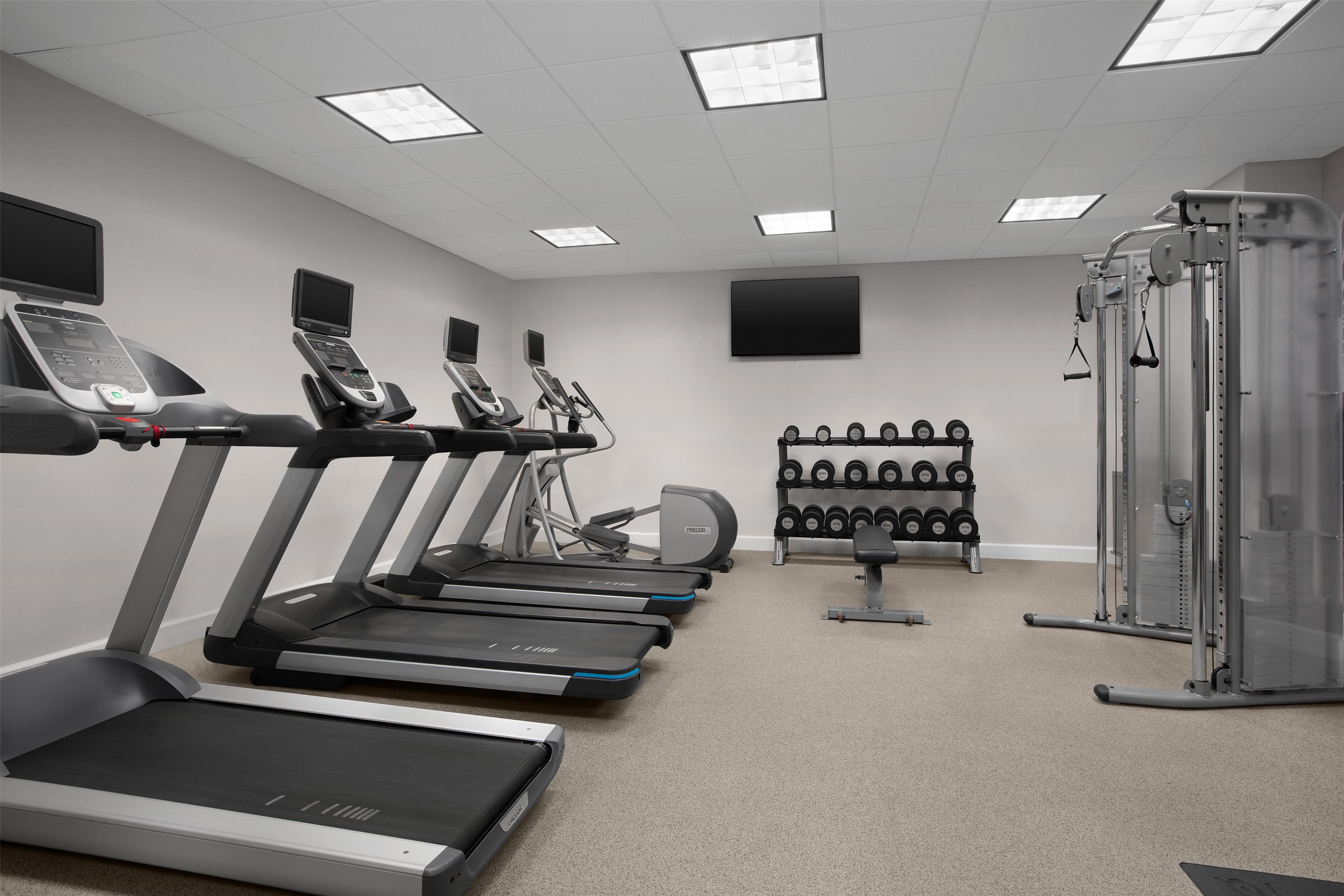 Health club fitness center gym | Hilton Garden Inn Denver Downtown