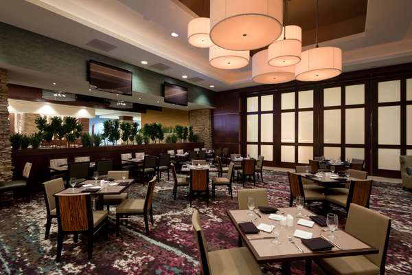 Restaurant - Embassy Suites Downtown Denver