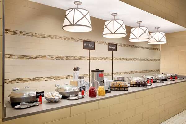 Restaurant - Embassy Suites Downtown Denver