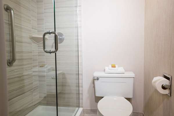  - DoubleTree by Hilton Hotel Aurora