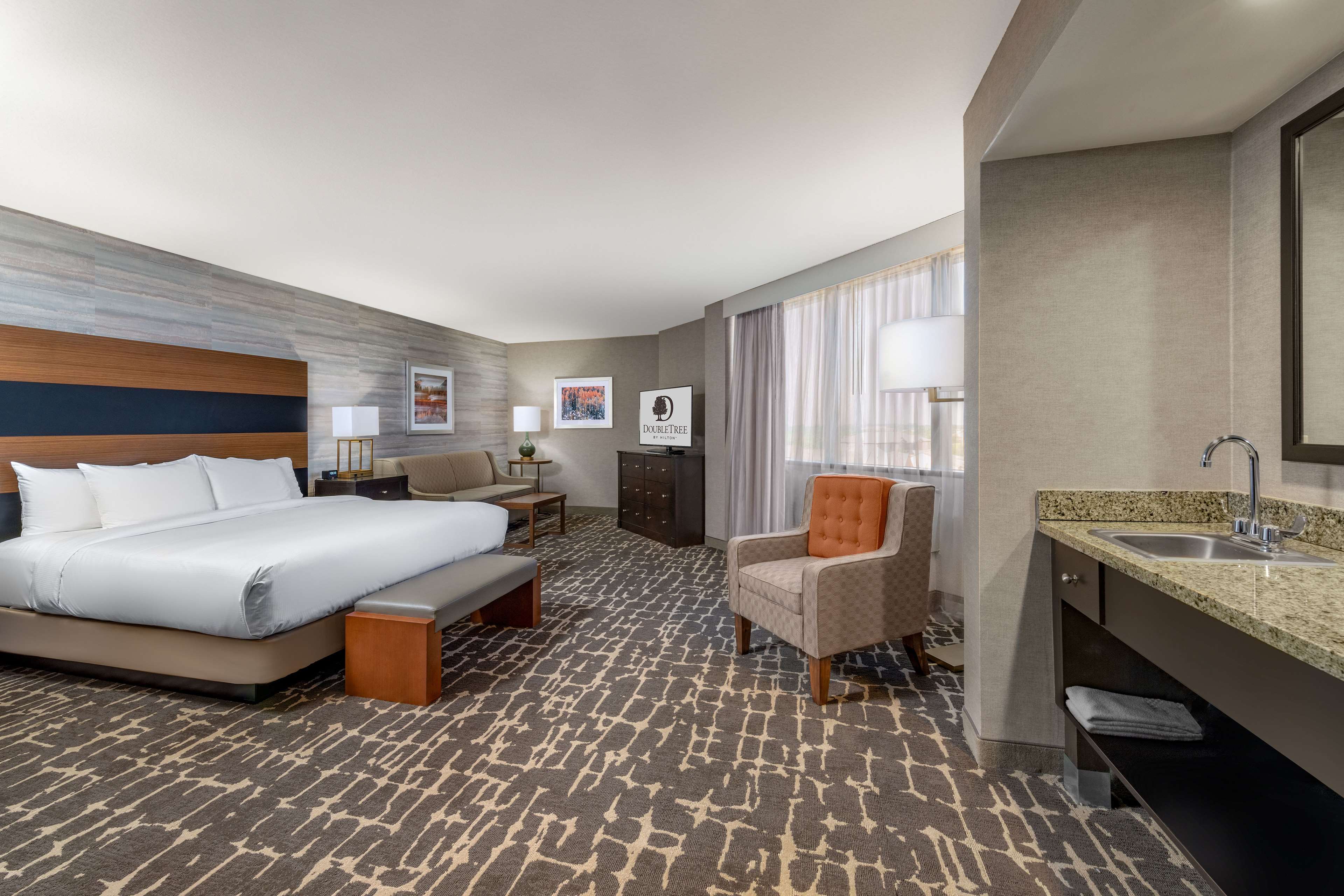 DOUBLETREE BY HILTON DENVER SE - Tap to explore photos