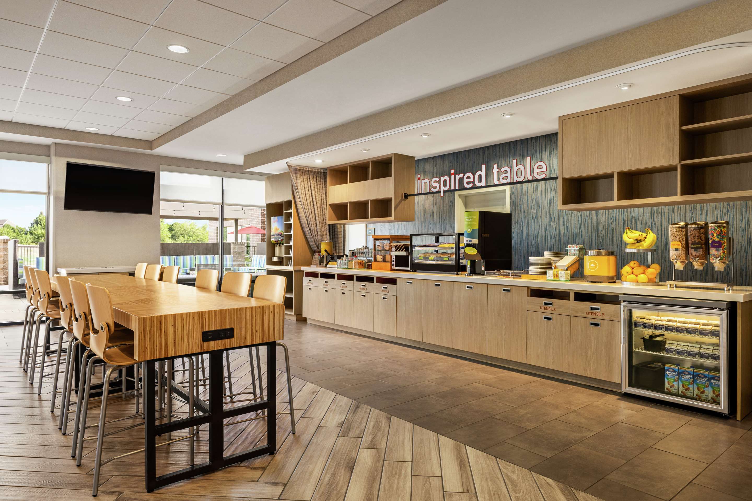 Breakfast Area | Home2 Suites by Hilton Denver West - Federal Center, CO