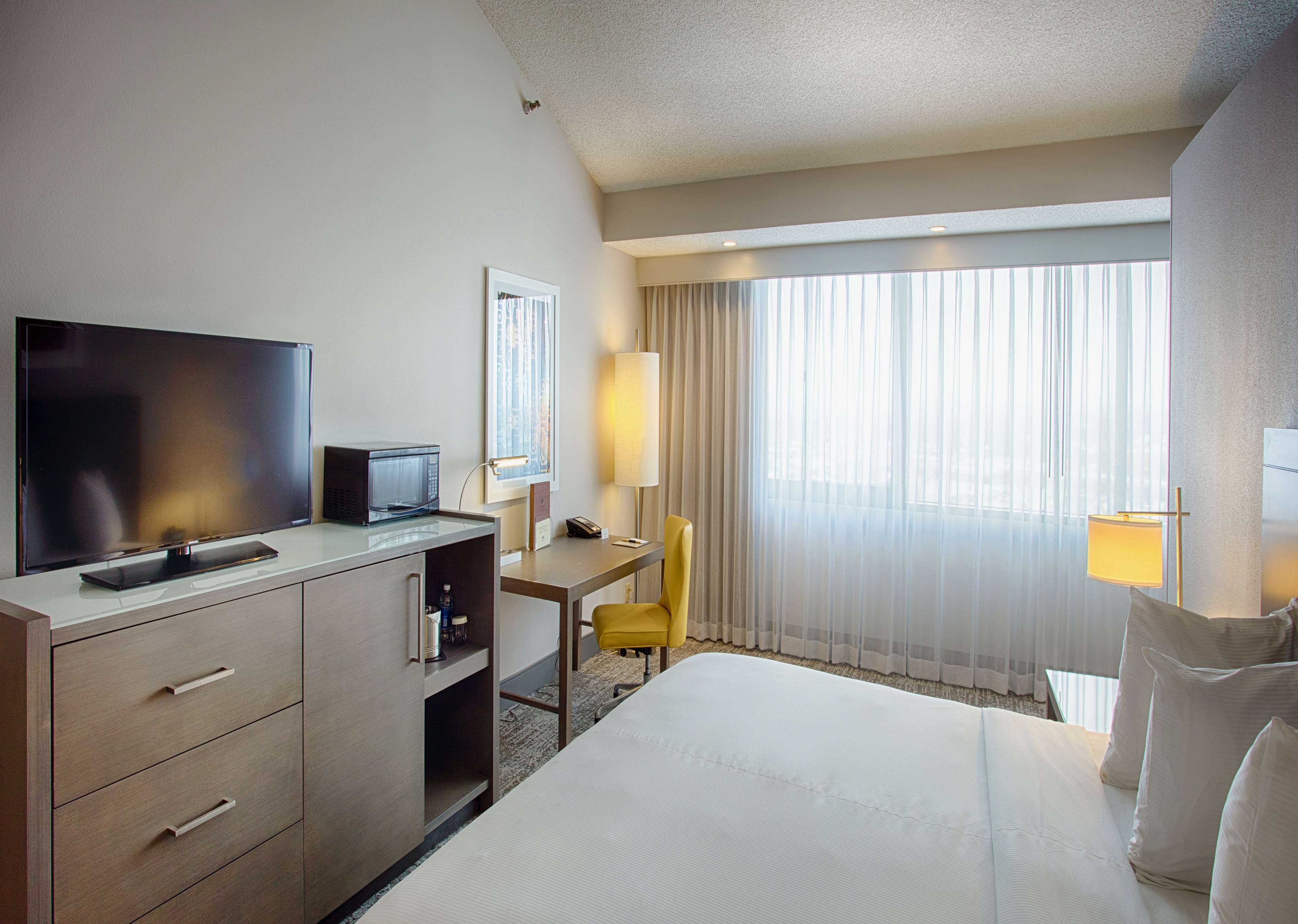 DoubleTree by Hilton Denver - Westminster Room Type - 1 KING BED