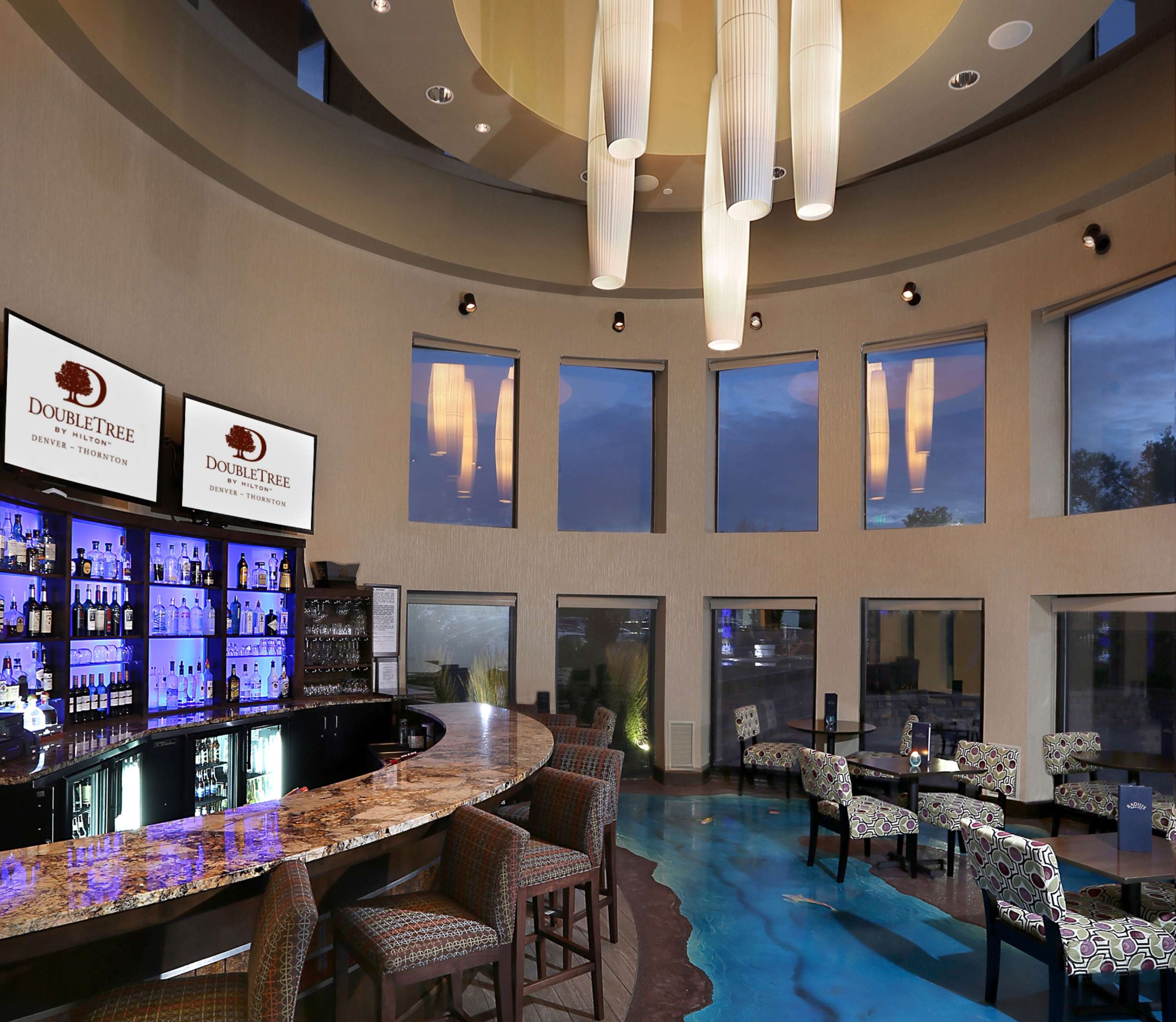 BarLounge | DoubleTree by Hilton Denver - Thornton