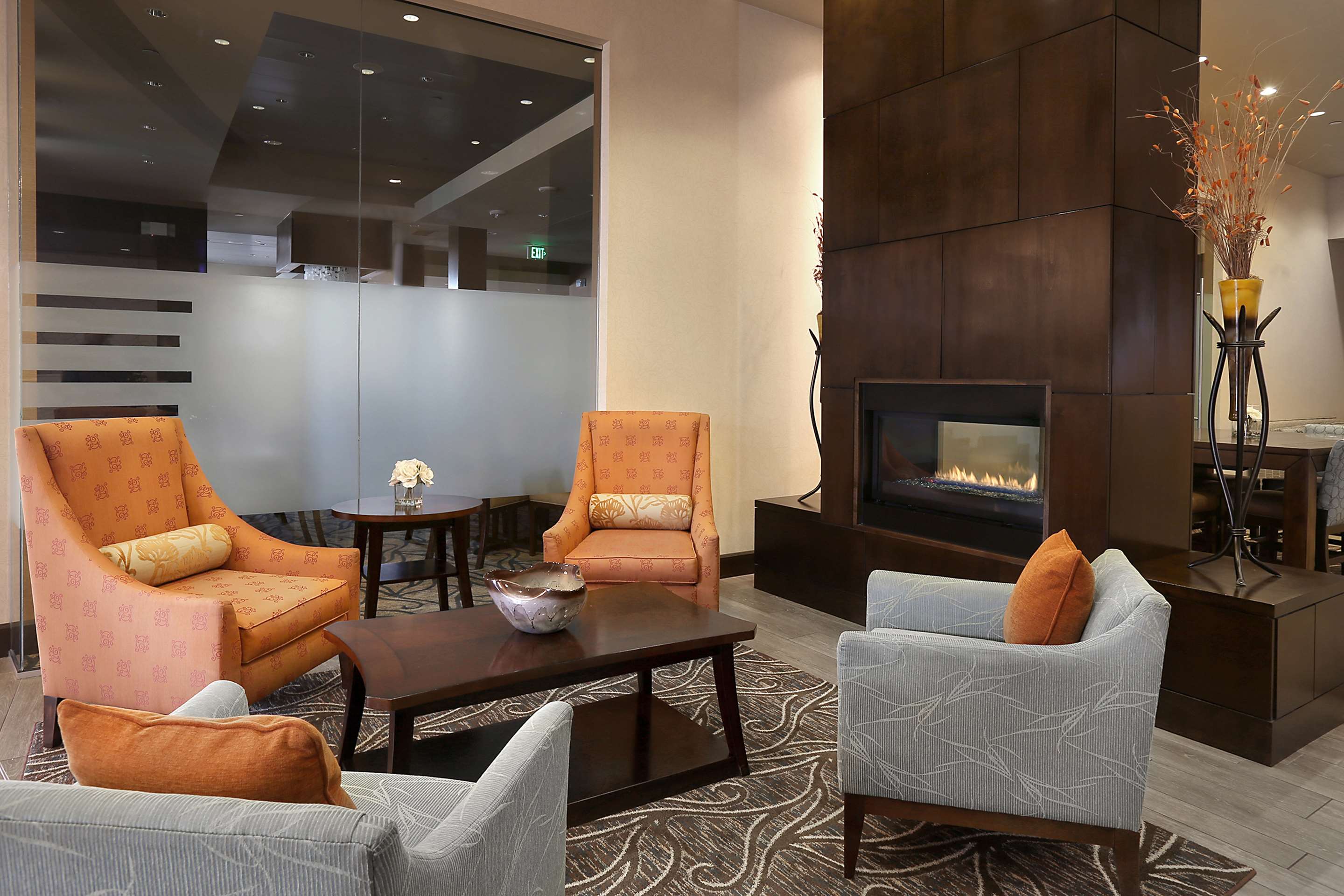 Lobby | DoubleTree by Hilton Denver - Thornton