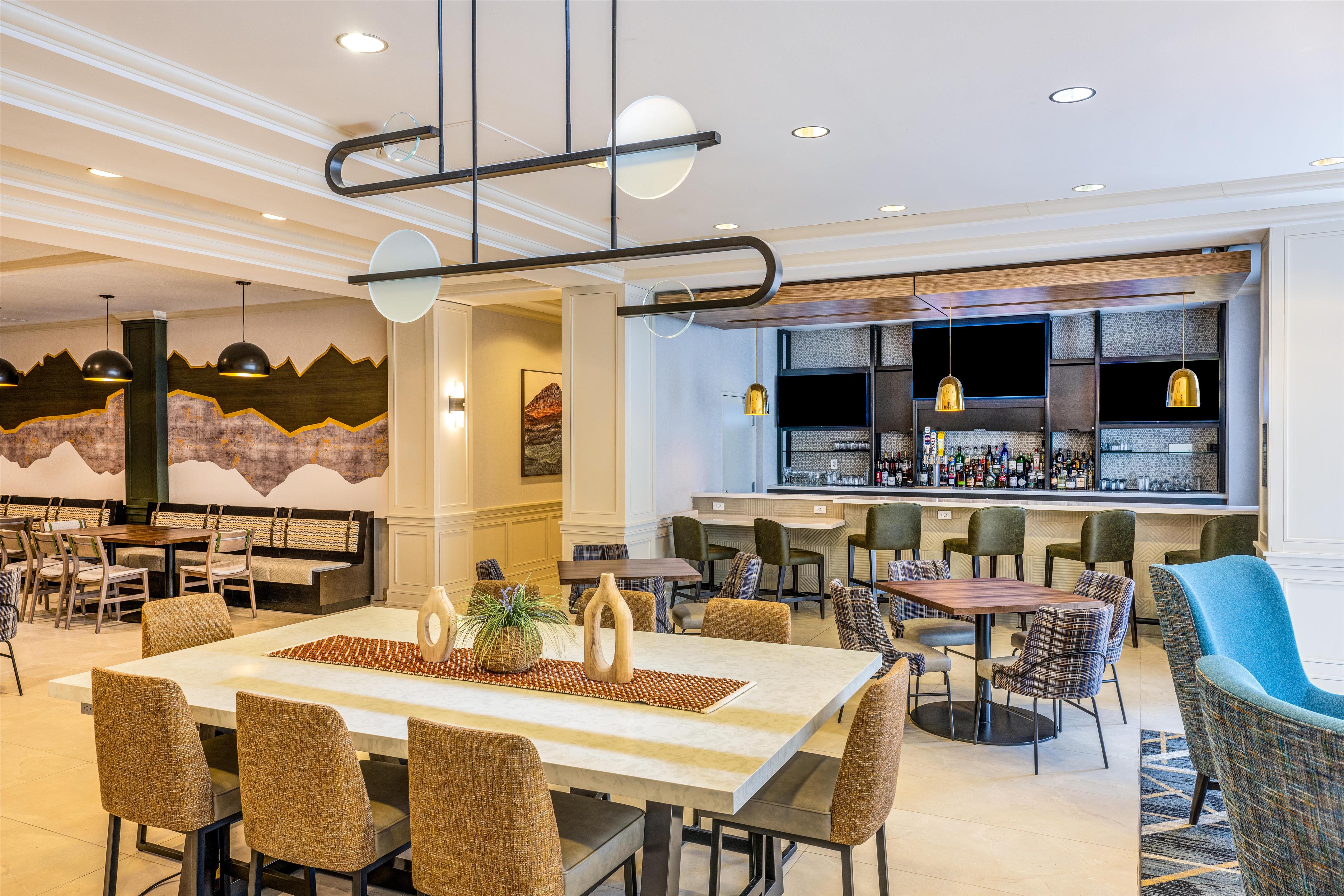 Breakfast Area | Hilton Garden Inn Denver Tech Center