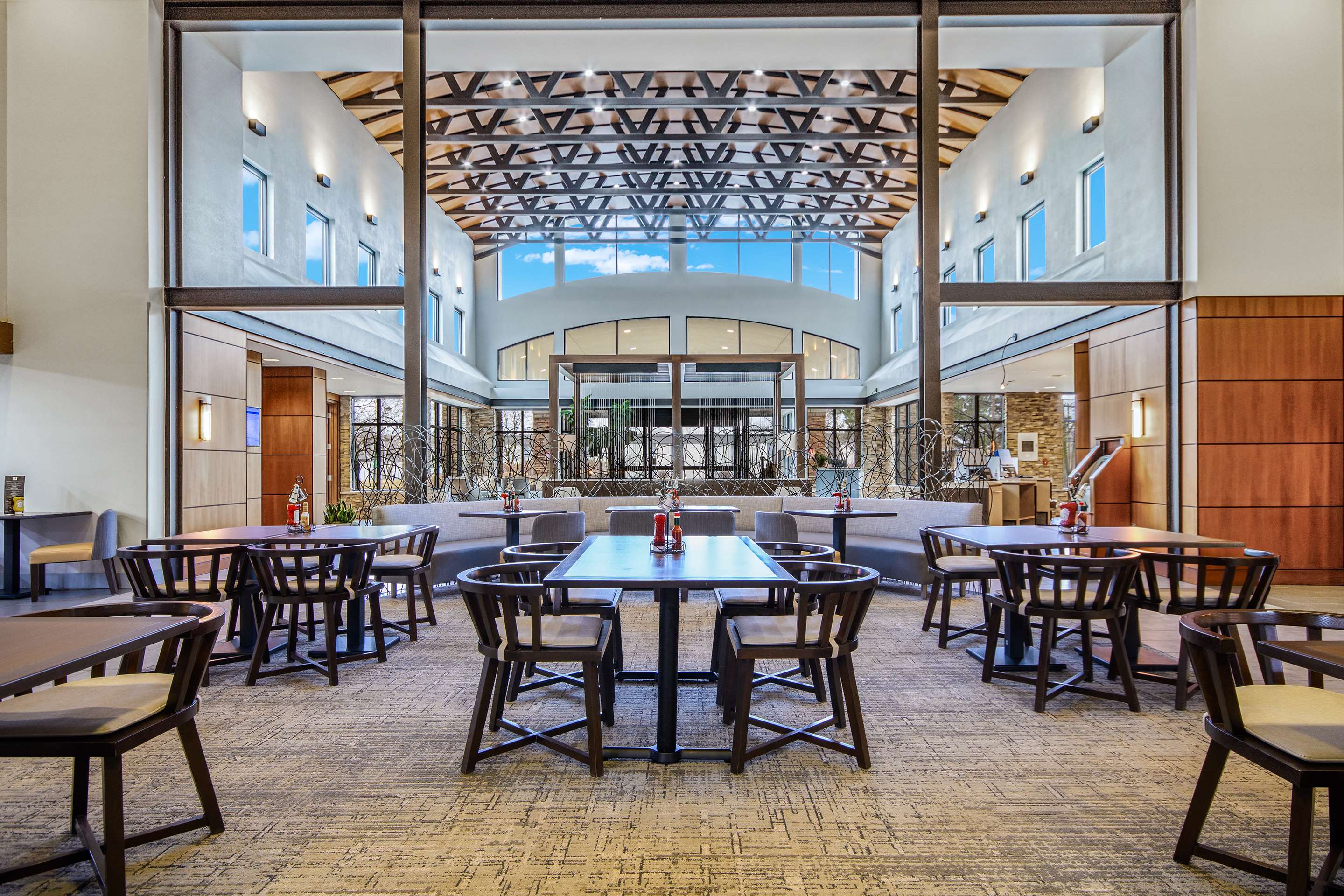 Lobby | Embassy Suites by Hilton Detroit Metro Airport