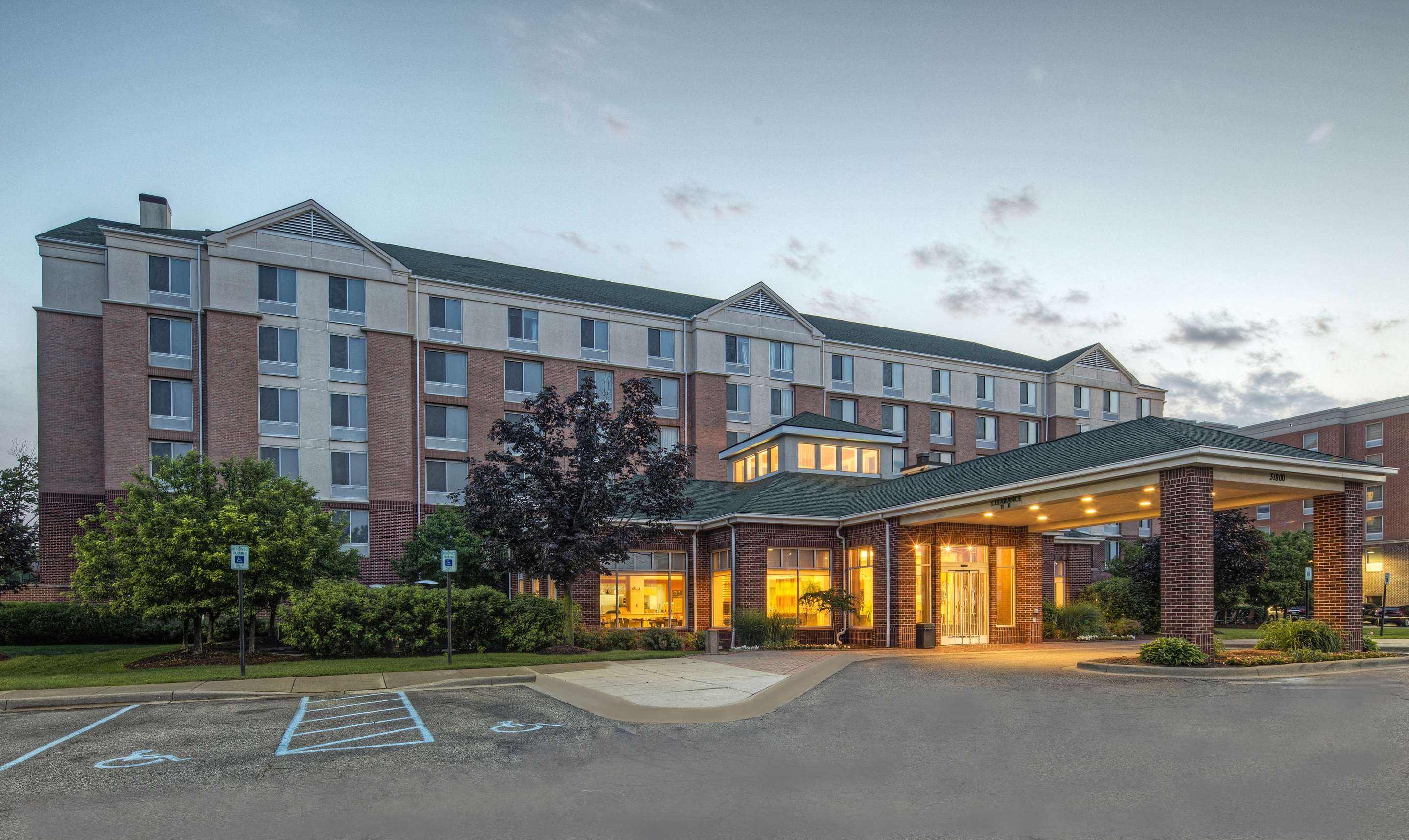 Exterior | Hilton Garden Inn Detroit Metro Airport