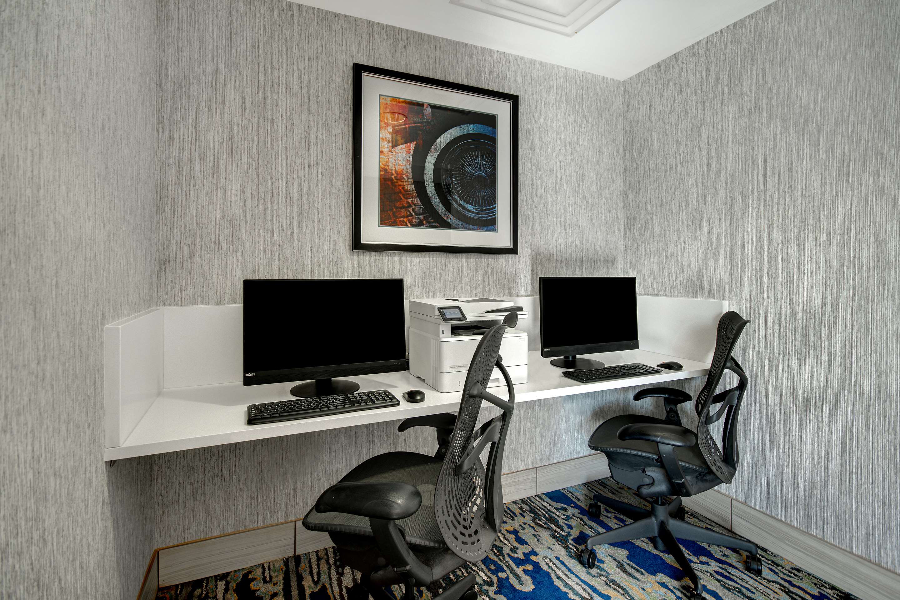 Business Center | Hilton Garden Inn Detroit Metro Airport