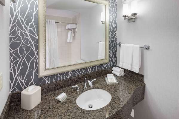  - Hilton Garden Inn Novi - I-96, Exit 162