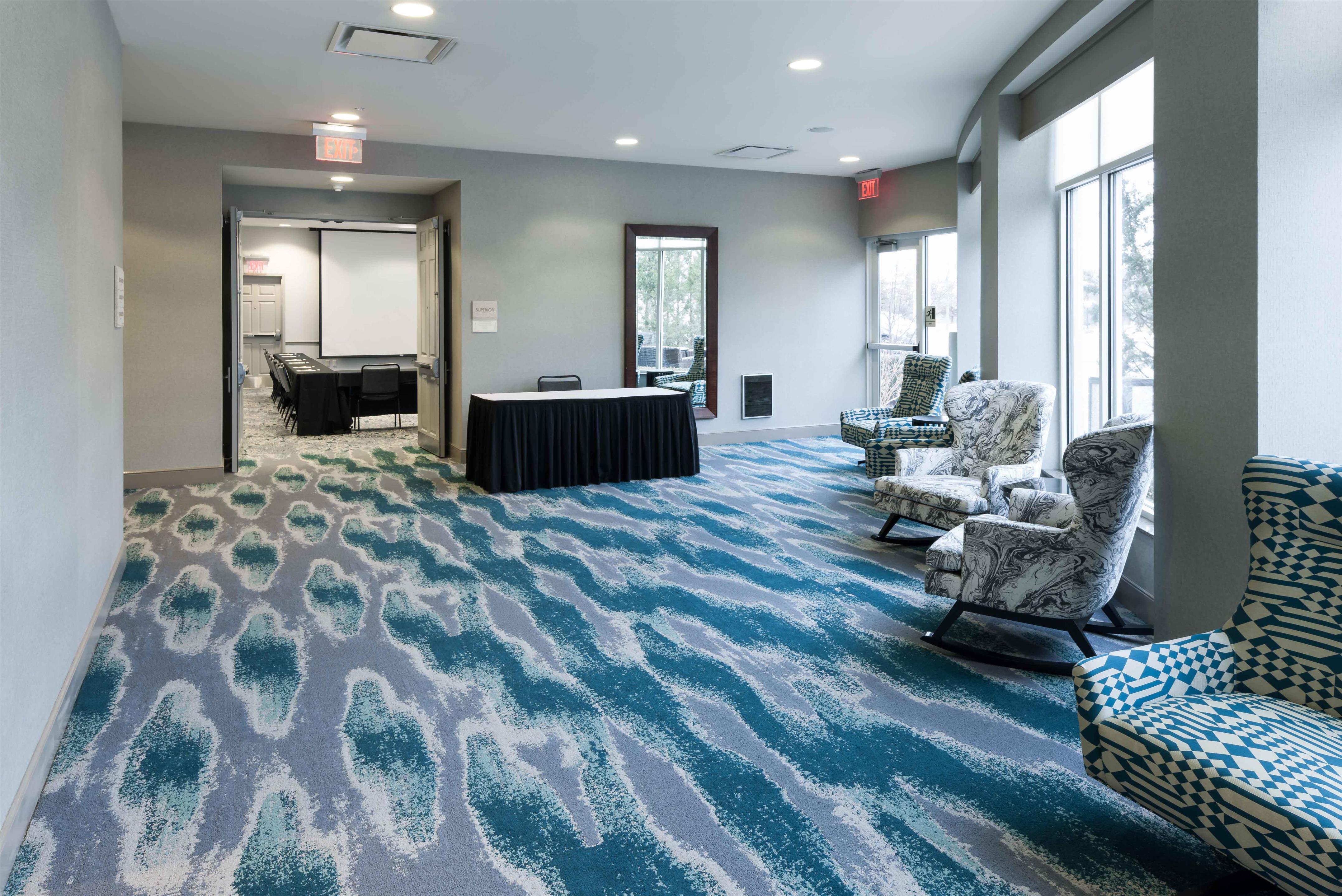 Restaurant | Hilton Garden Inn Detroit/Novi