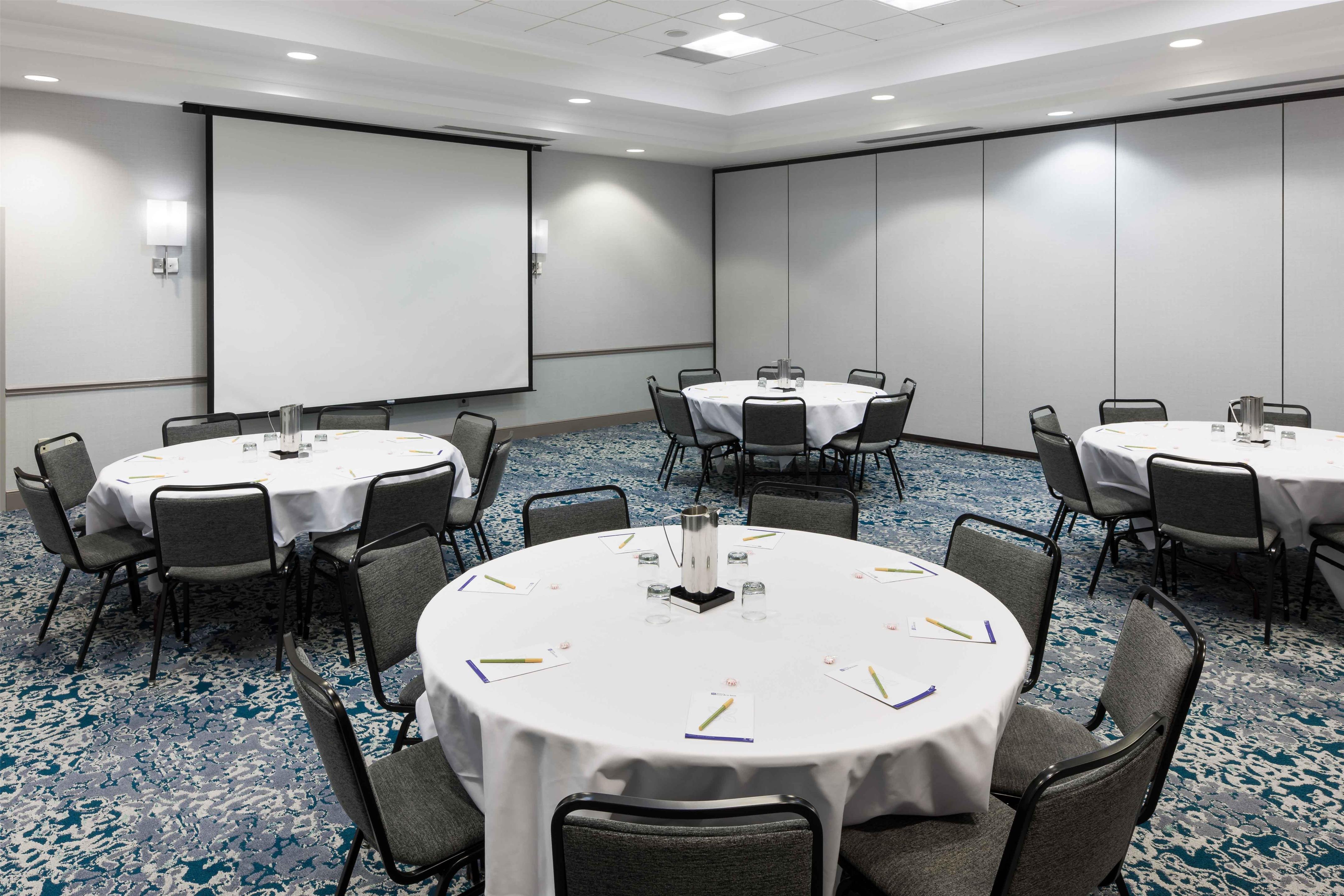 Meeting Room | Hilton Garden Inn Detroit/Novi
