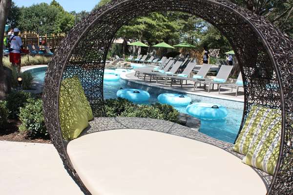 Pool - Hilton Anatole Hotel Dallas - I-35, Exit 430B