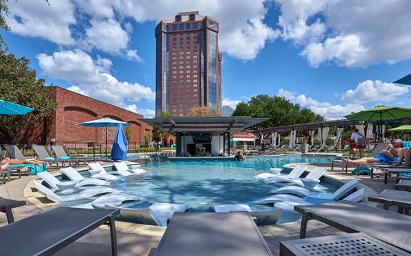 Pool - Hilton Anatole Hotel Dallas - I-35, Exit 430B