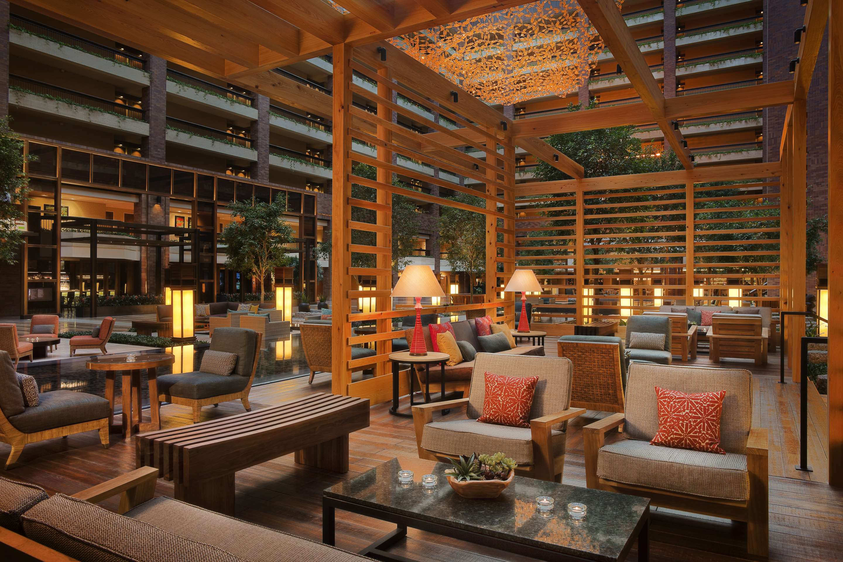 Lobby | Hilton Anatole