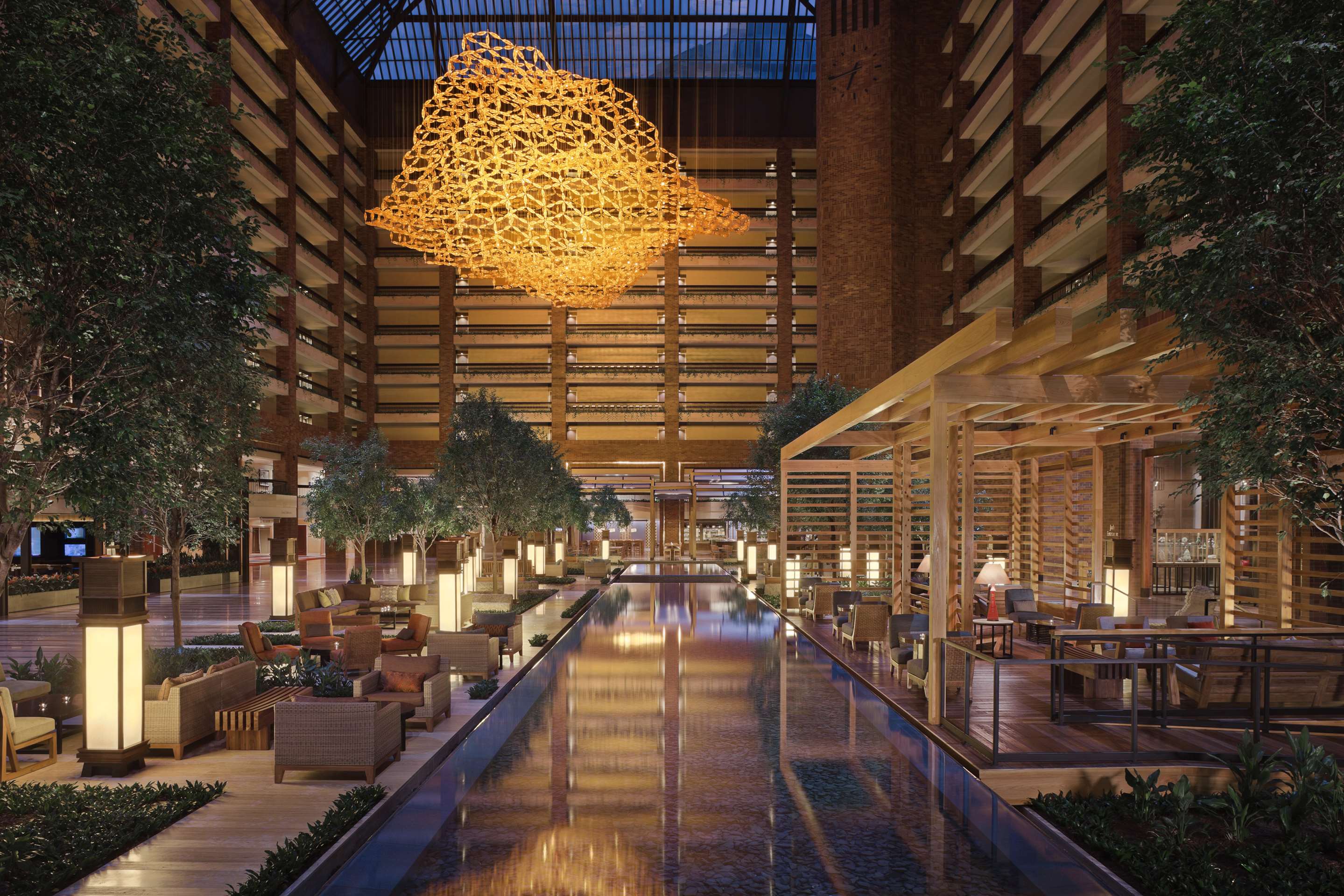 Lobby | Hilton Anatole