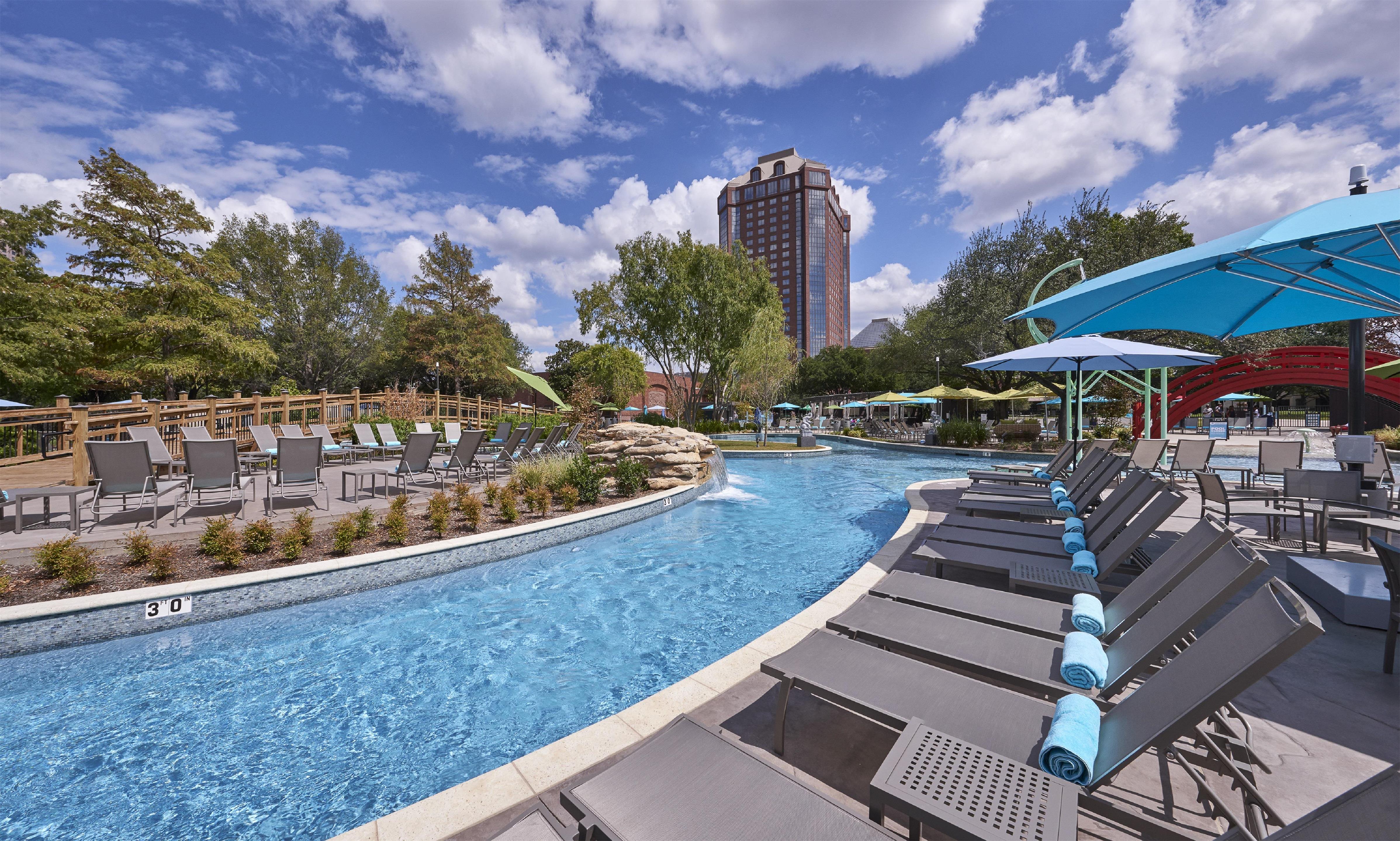 Pool | Hilton Anatole