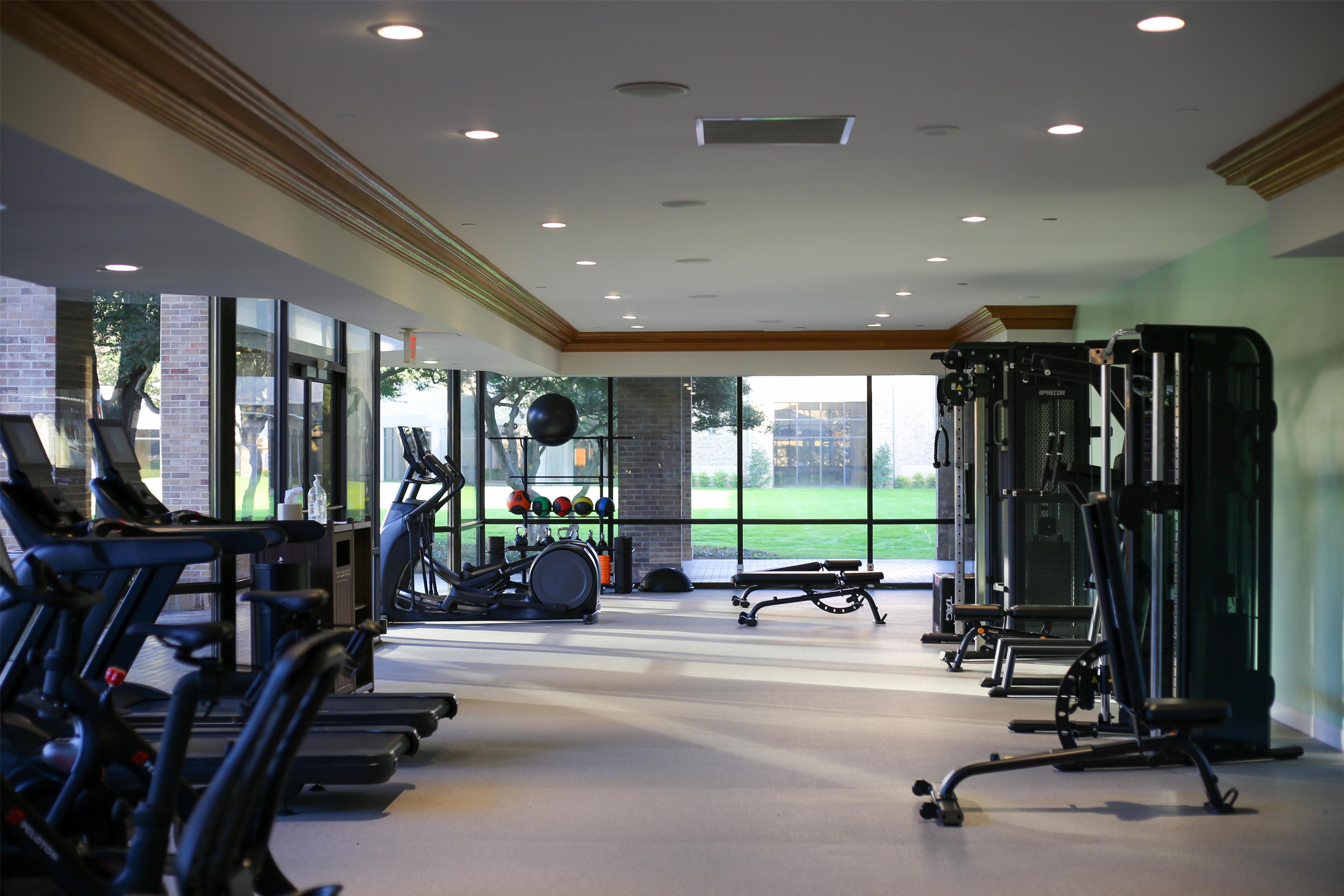 Health club fitness center gym | Hilton Anatole