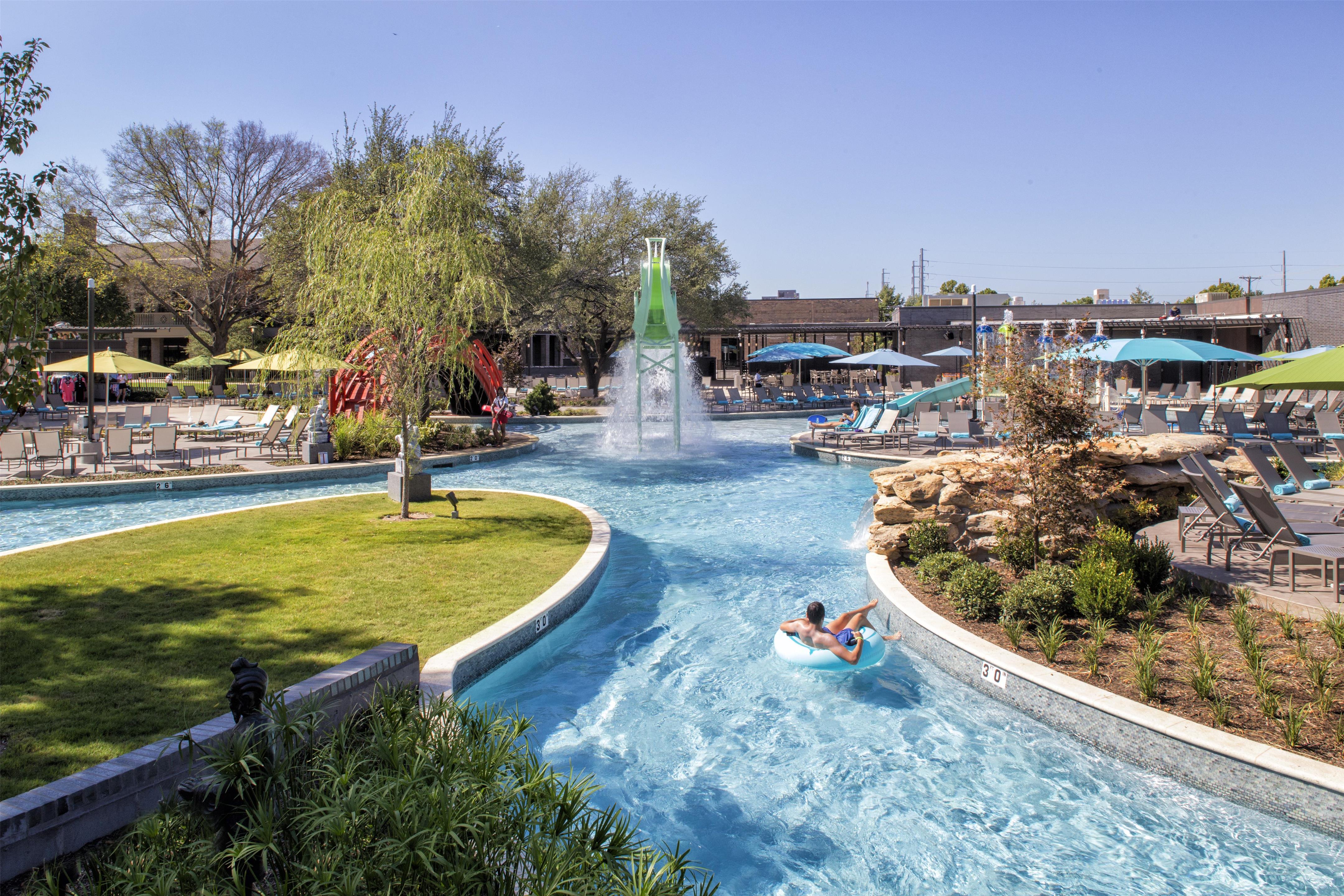 Pool | Hilton Anatole