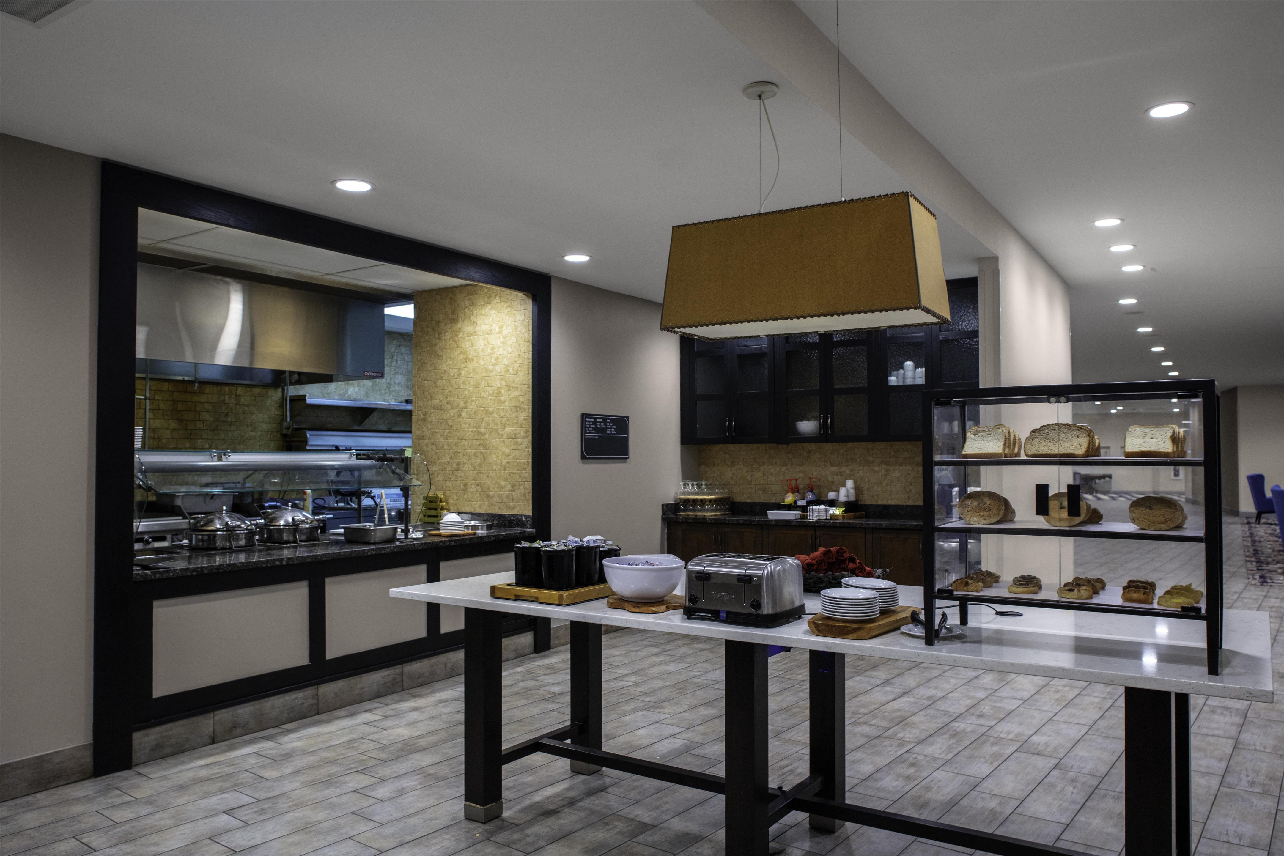 Breakfast Area | Hilton Garden Inn Denison/Sherman/At Texoma Event Center