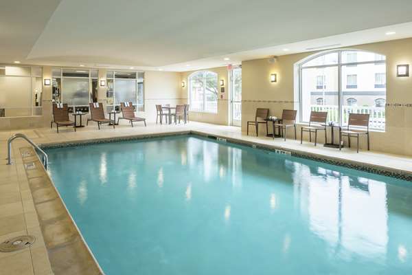 Pool - Hilton Garden Inn Grapevine