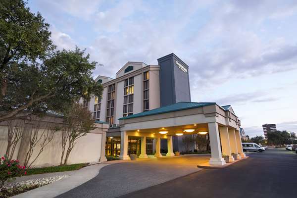 Exterior view - DoubleTree by Hilton Hotel DFW Airport North Irving