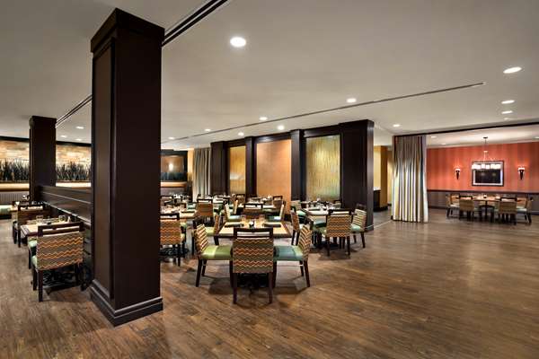 Restaurant - DoubleTree by Hilton Hotel DFW Airport North Irving