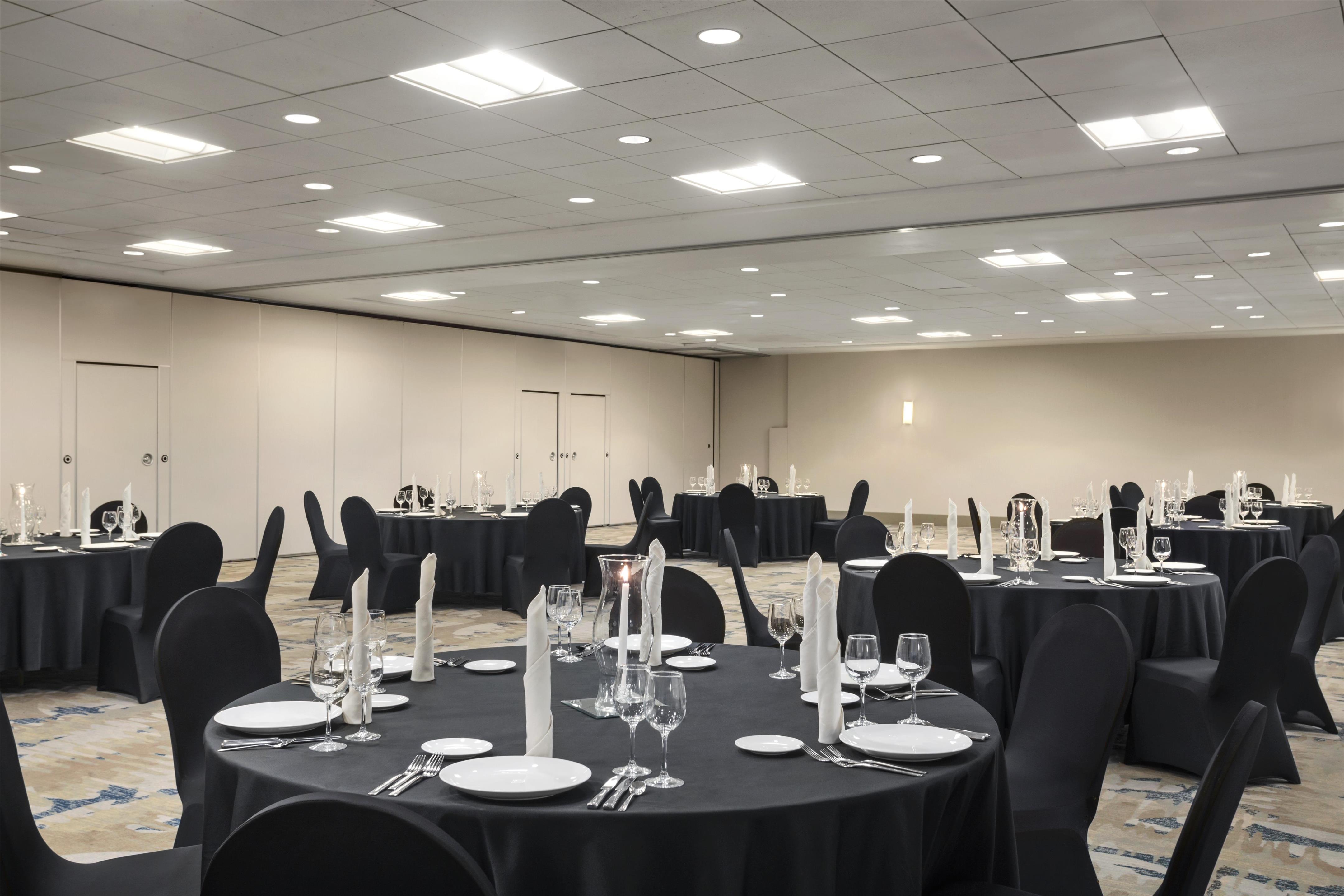 Meeting Room | DoubleTree by Hilton Dallas - DFW Airport North