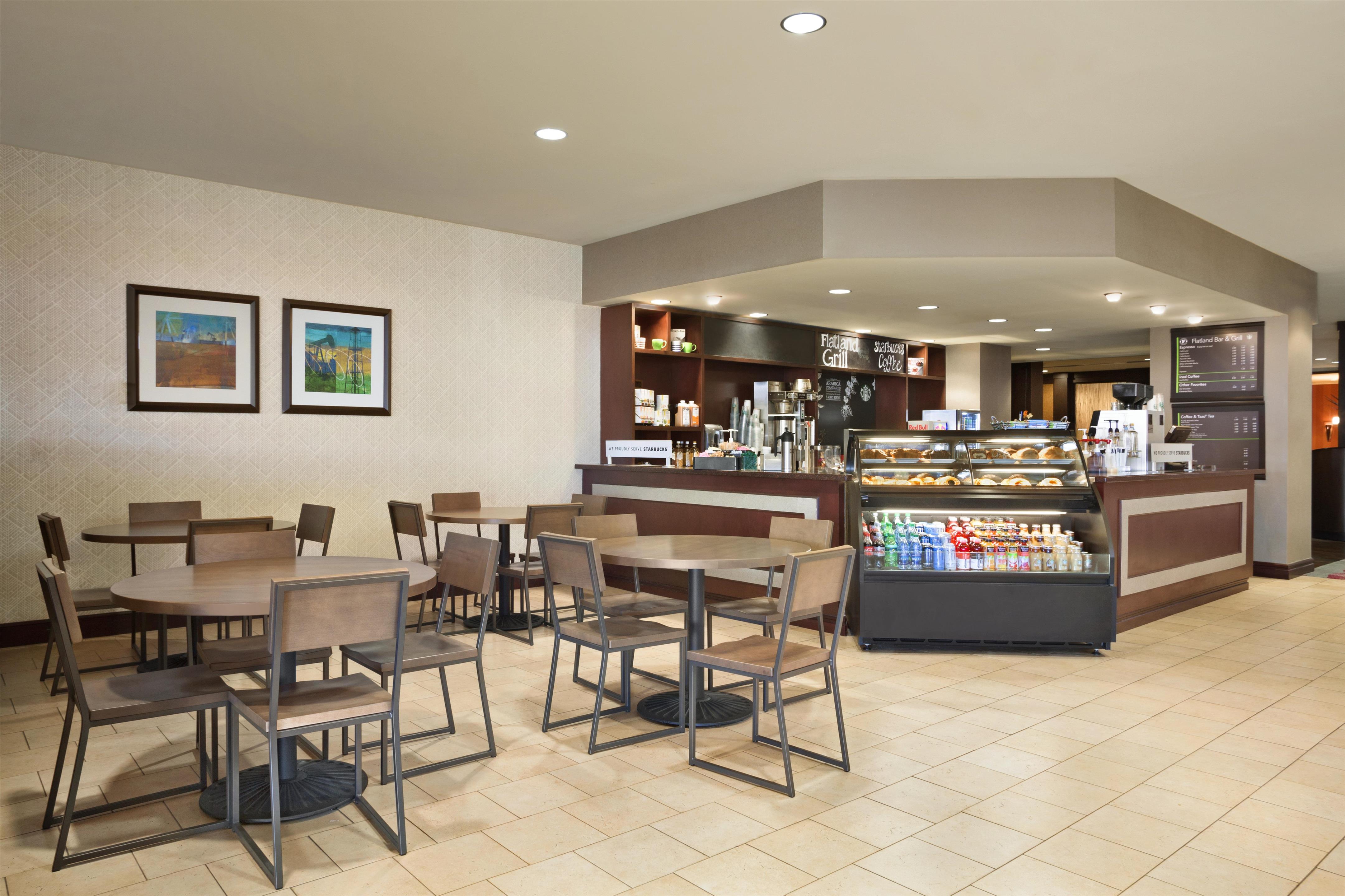 Restaurant | DoubleTree by Hilton Dallas - DFW Airport North