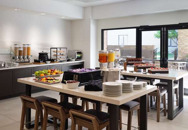 Amenities - Hilton Garden Inn Las Colinas Irving