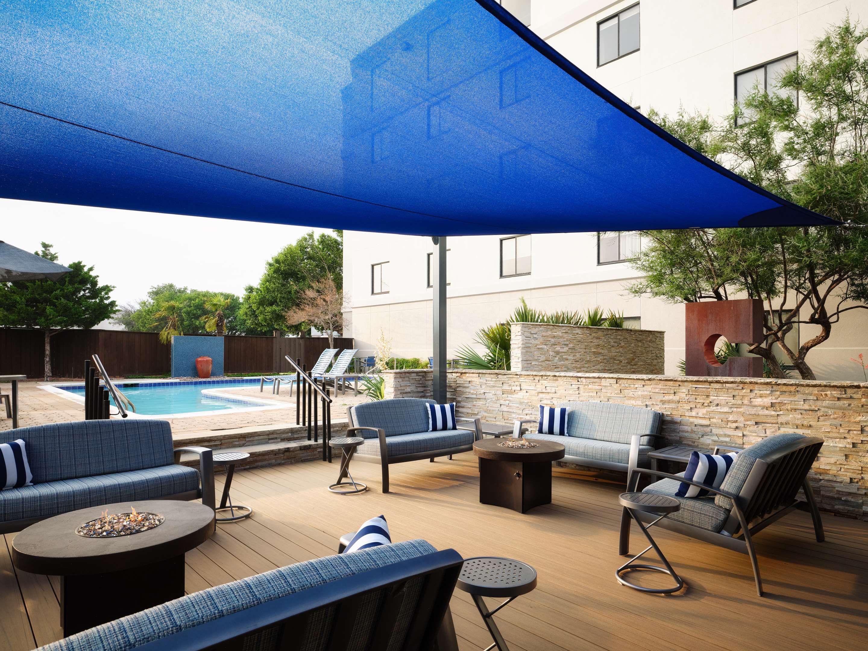 Pool | Hilton Garden Inn Las Colinas