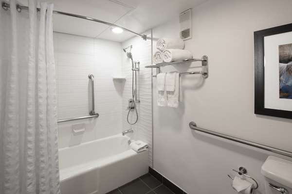  - Embassy Suites DFW Airport Irving