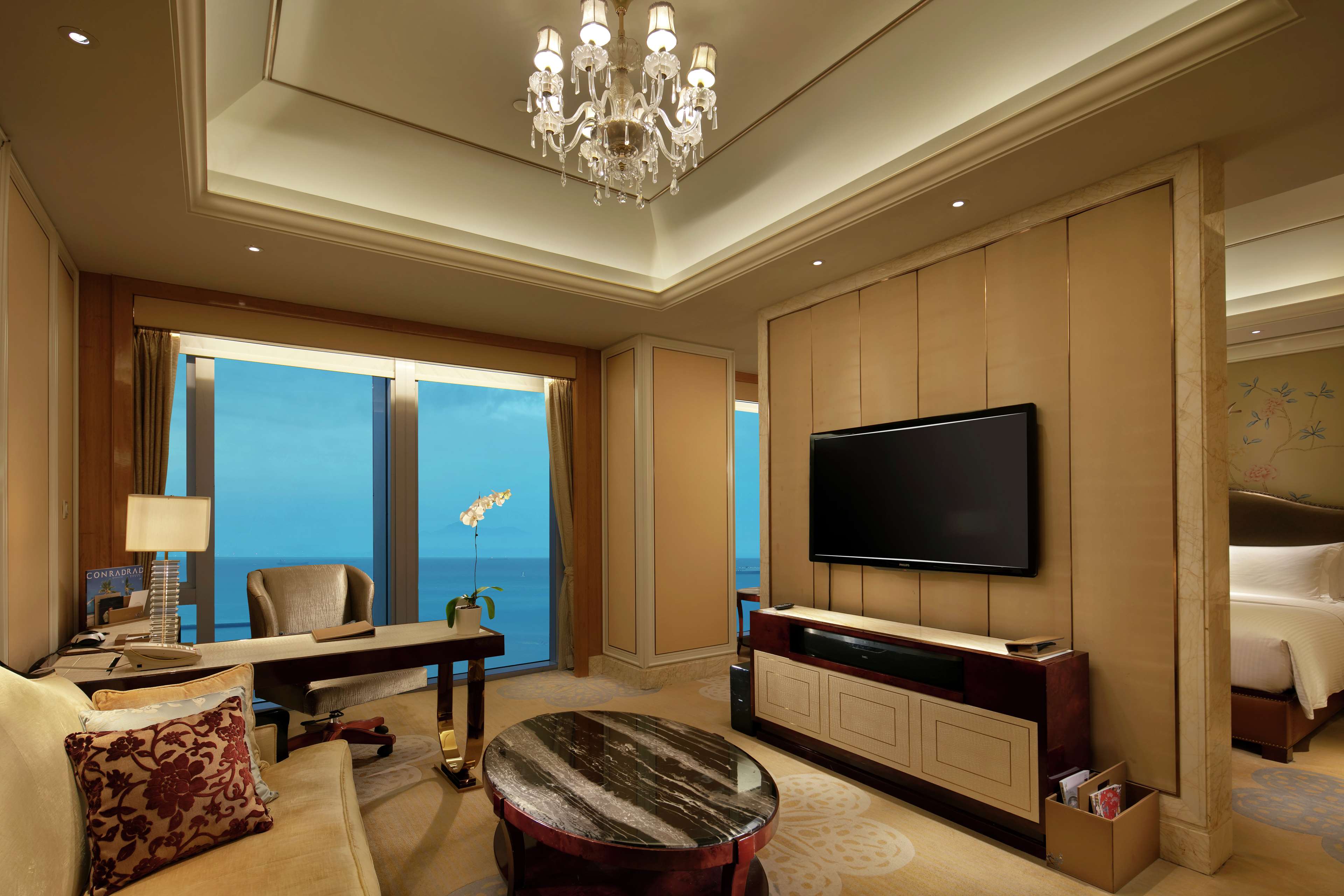 Conrad Dalian Room Type - KING DELUXE HARBOR SUITE