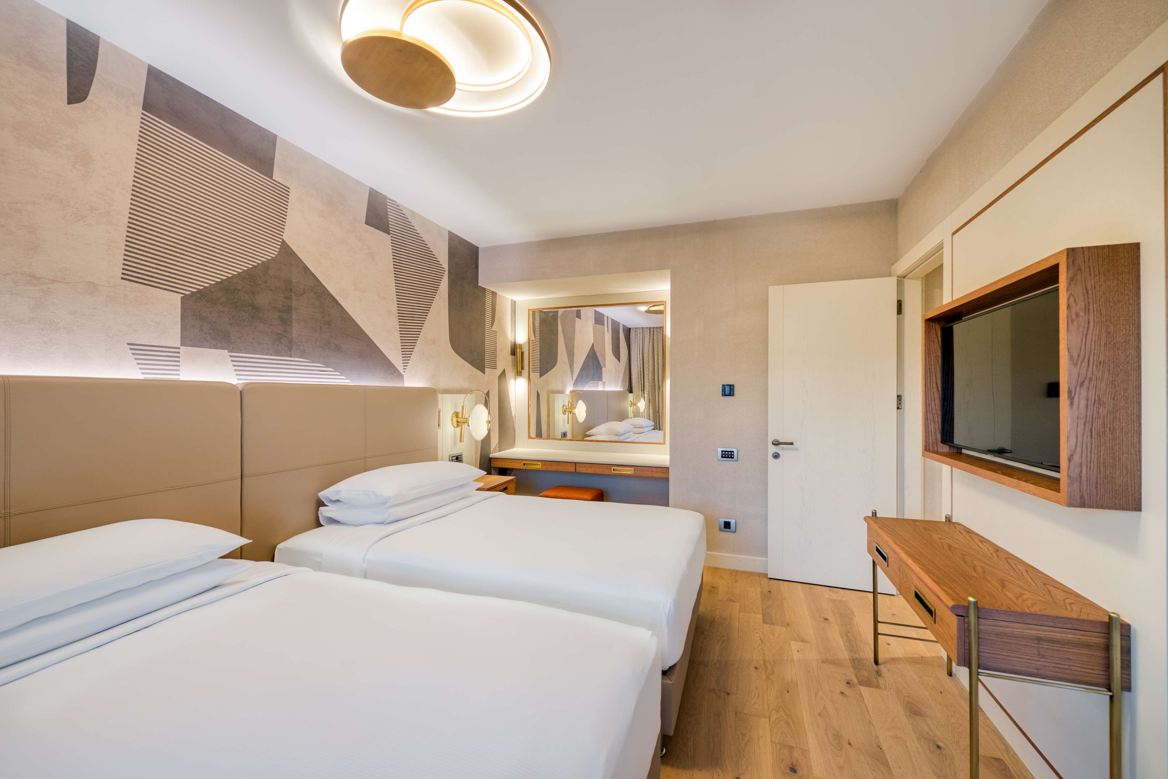 Hilton Dalaman Sarigerme Resort & Spa Room Type - LAKE HOUSE SWIM-UP SUITE