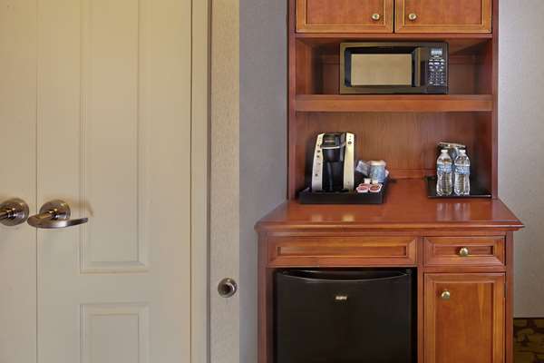  - Hilton Garden Inn Danbury - I-84, Exit 2