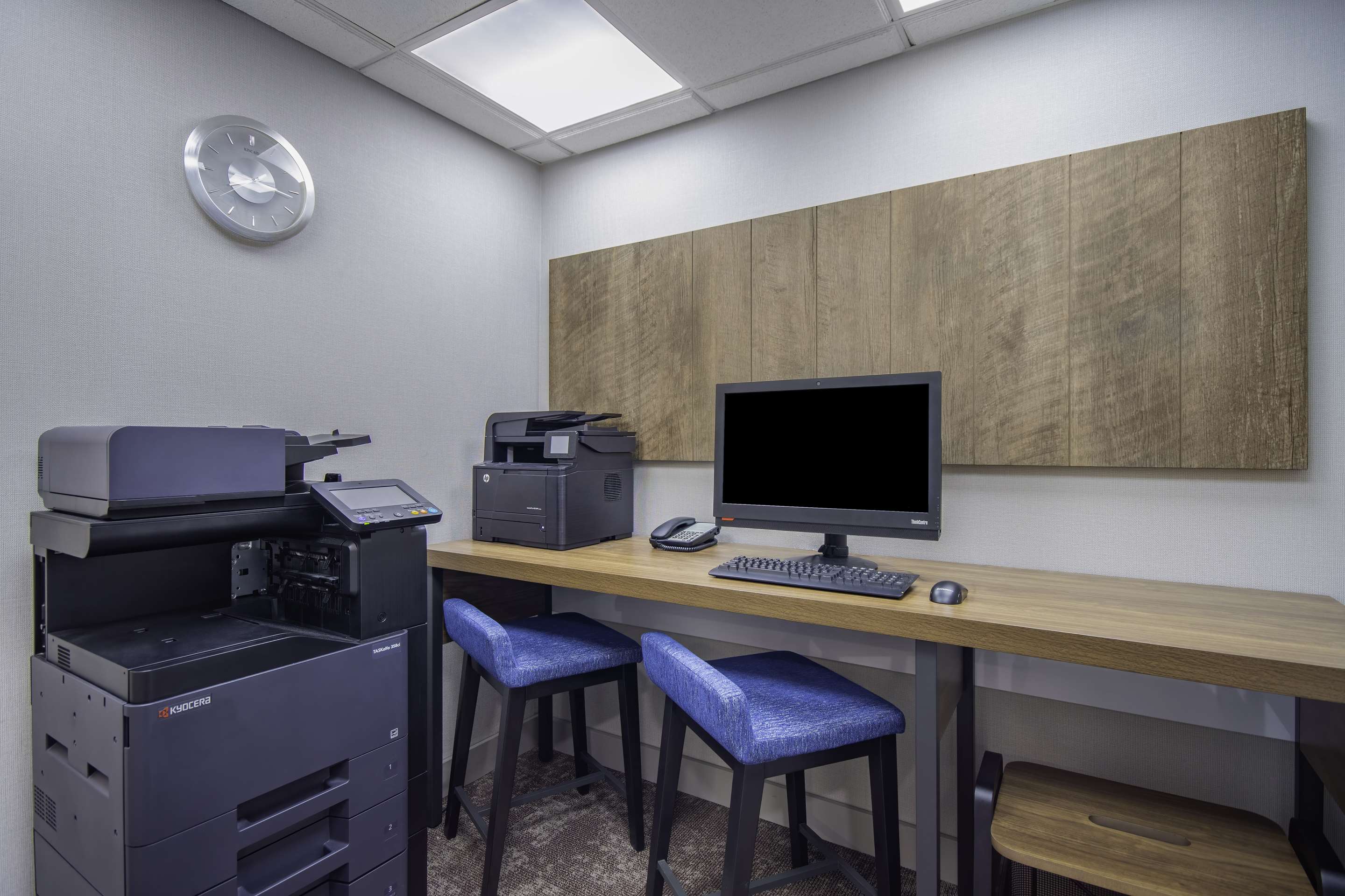 Business Center | Hilton Garden Inn Danbury