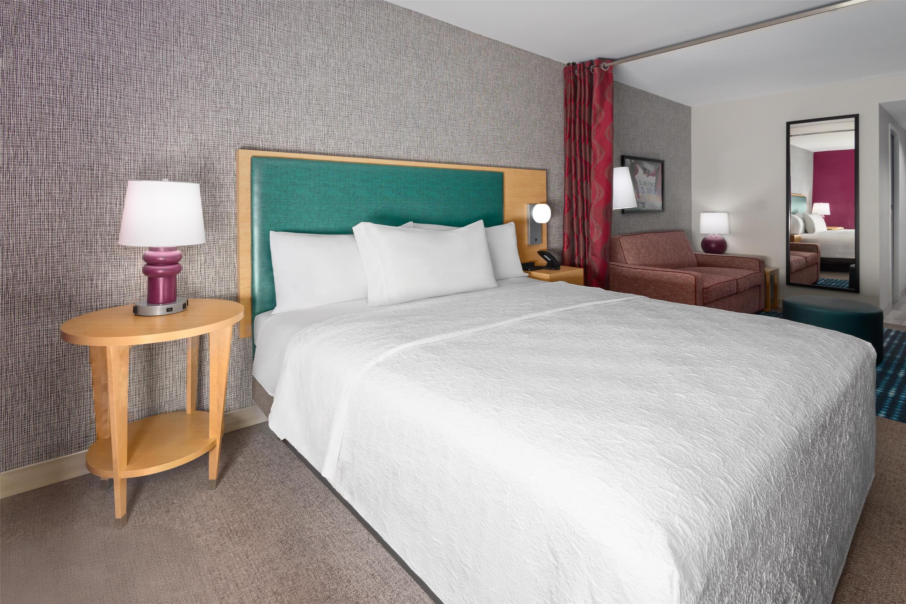 Guest room