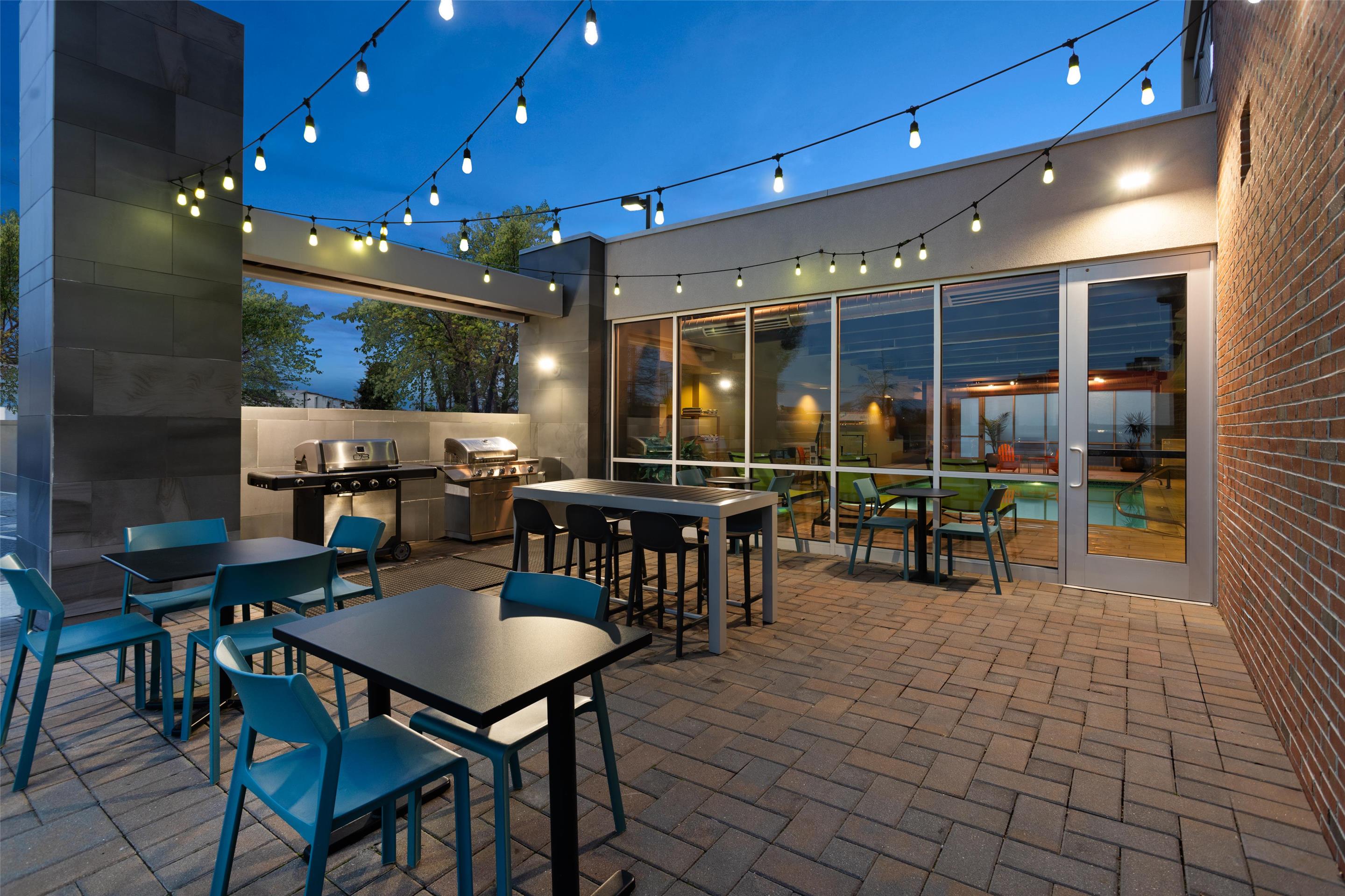 Restaurant | Home2 Suites by Hilton Dover, DE