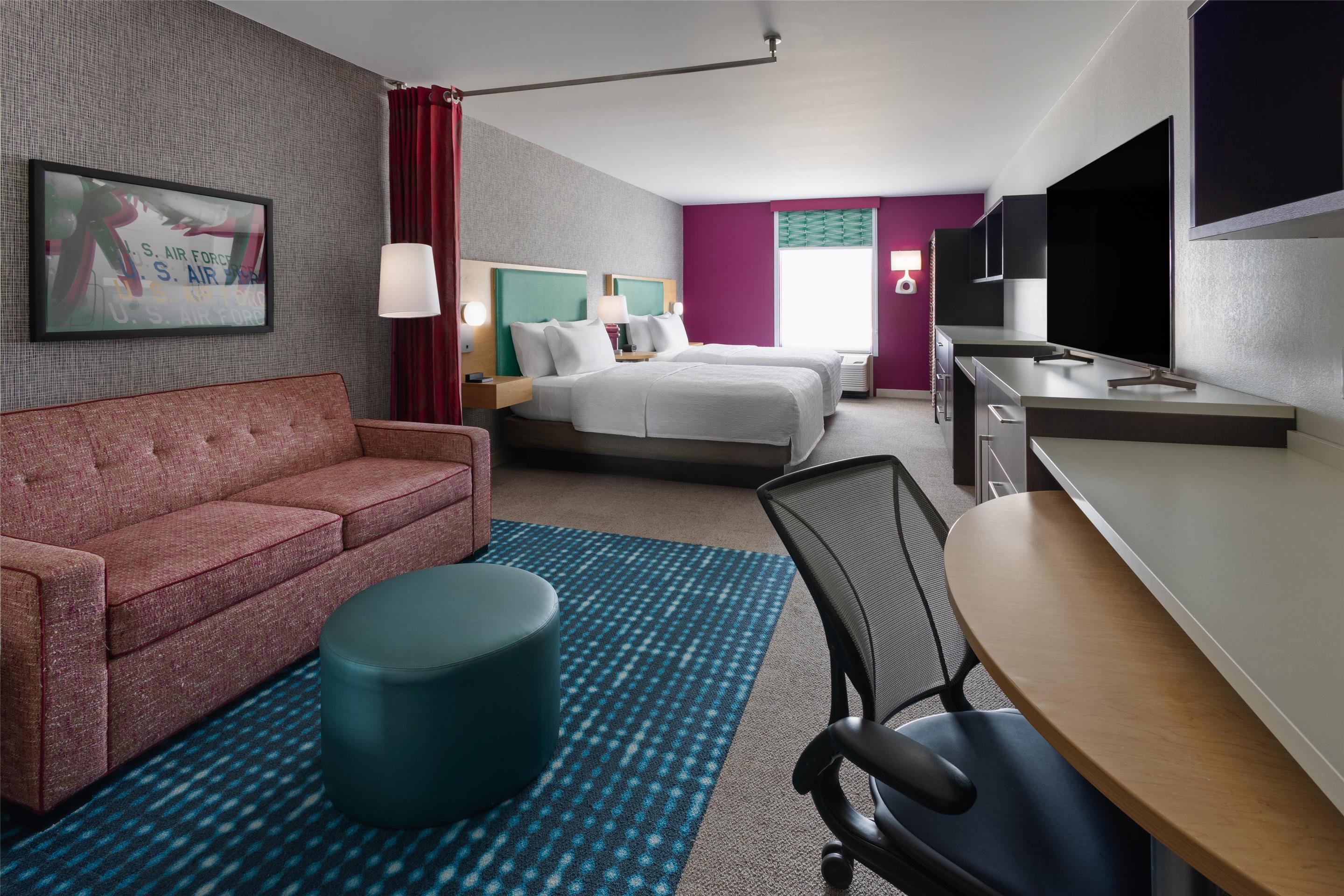Guest room