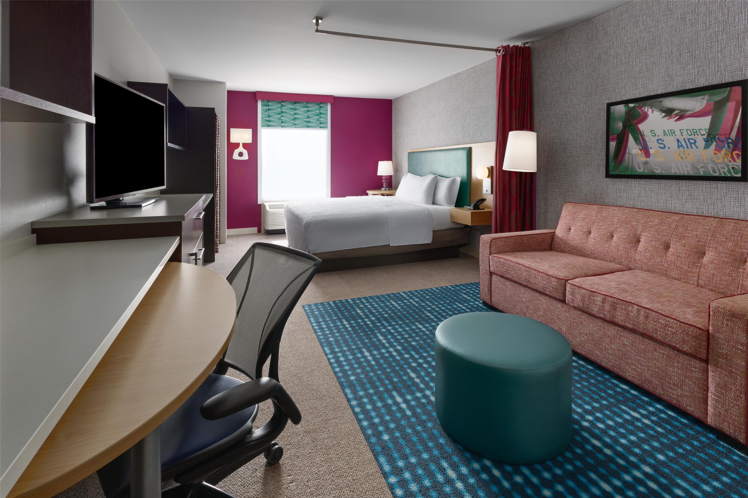 Guest room